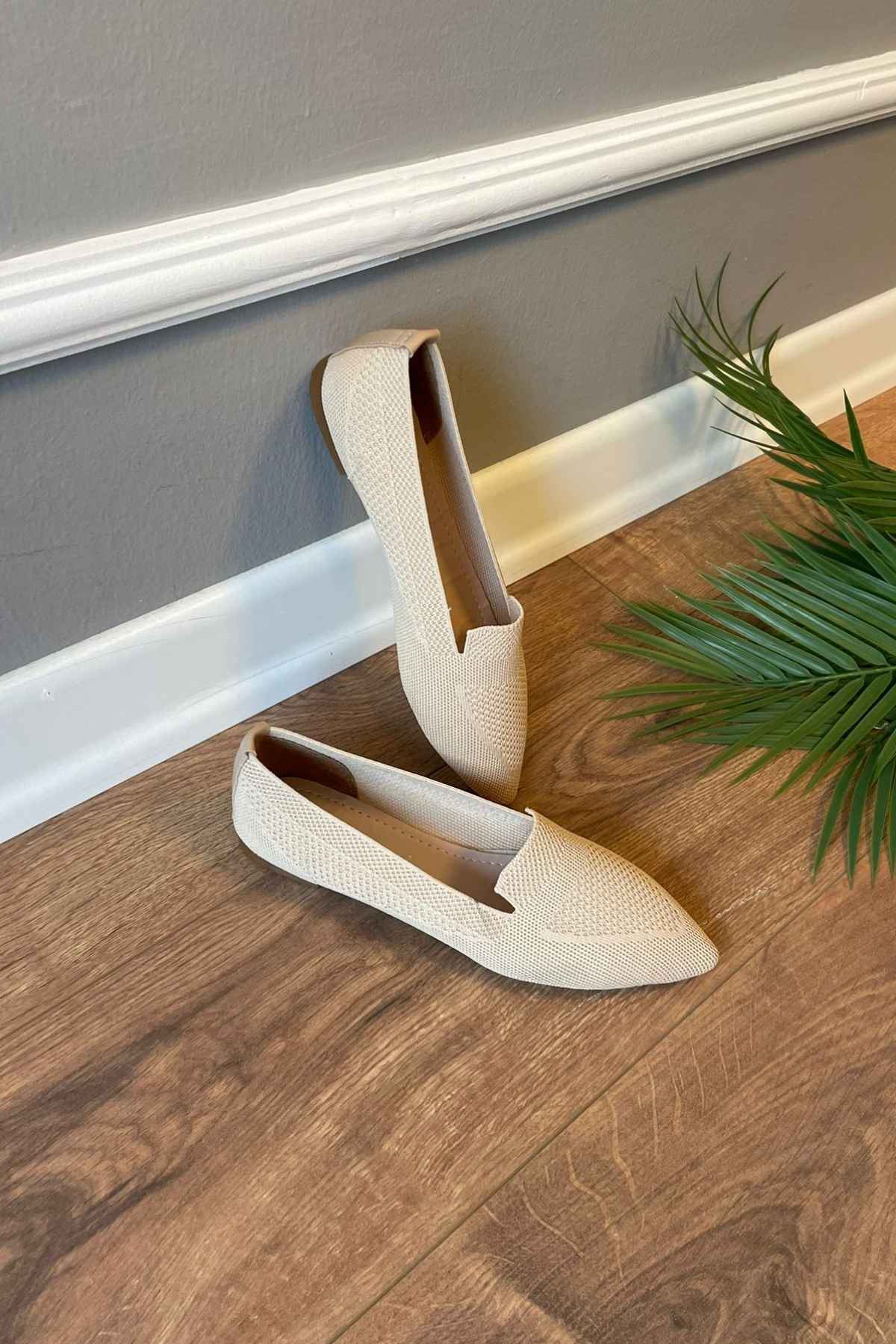 Powel  Bej Triko  İşlemeli   Babet Ayakkabı   