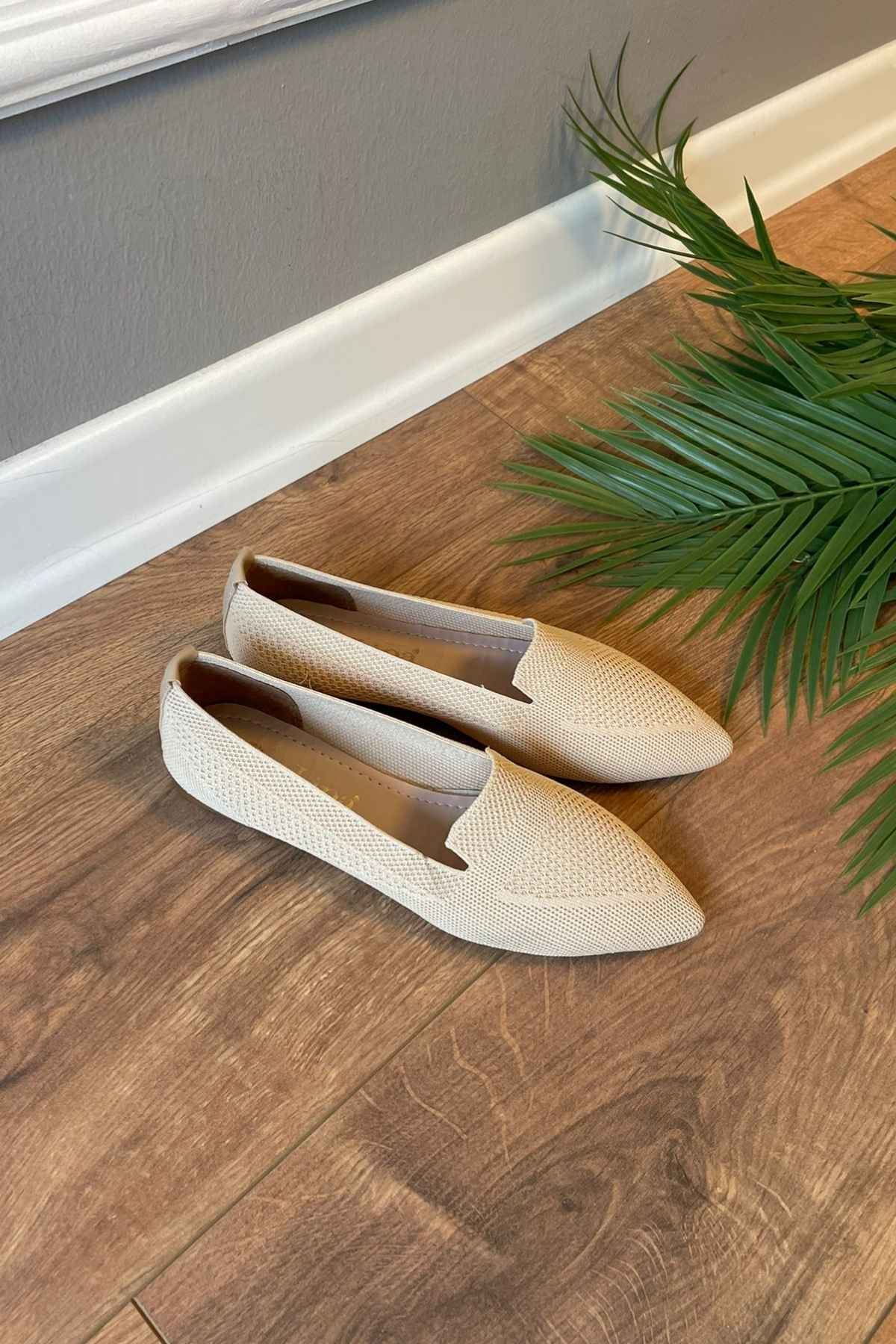 Powel  Bej Triko  İşlemeli   Babet Ayakkabı   