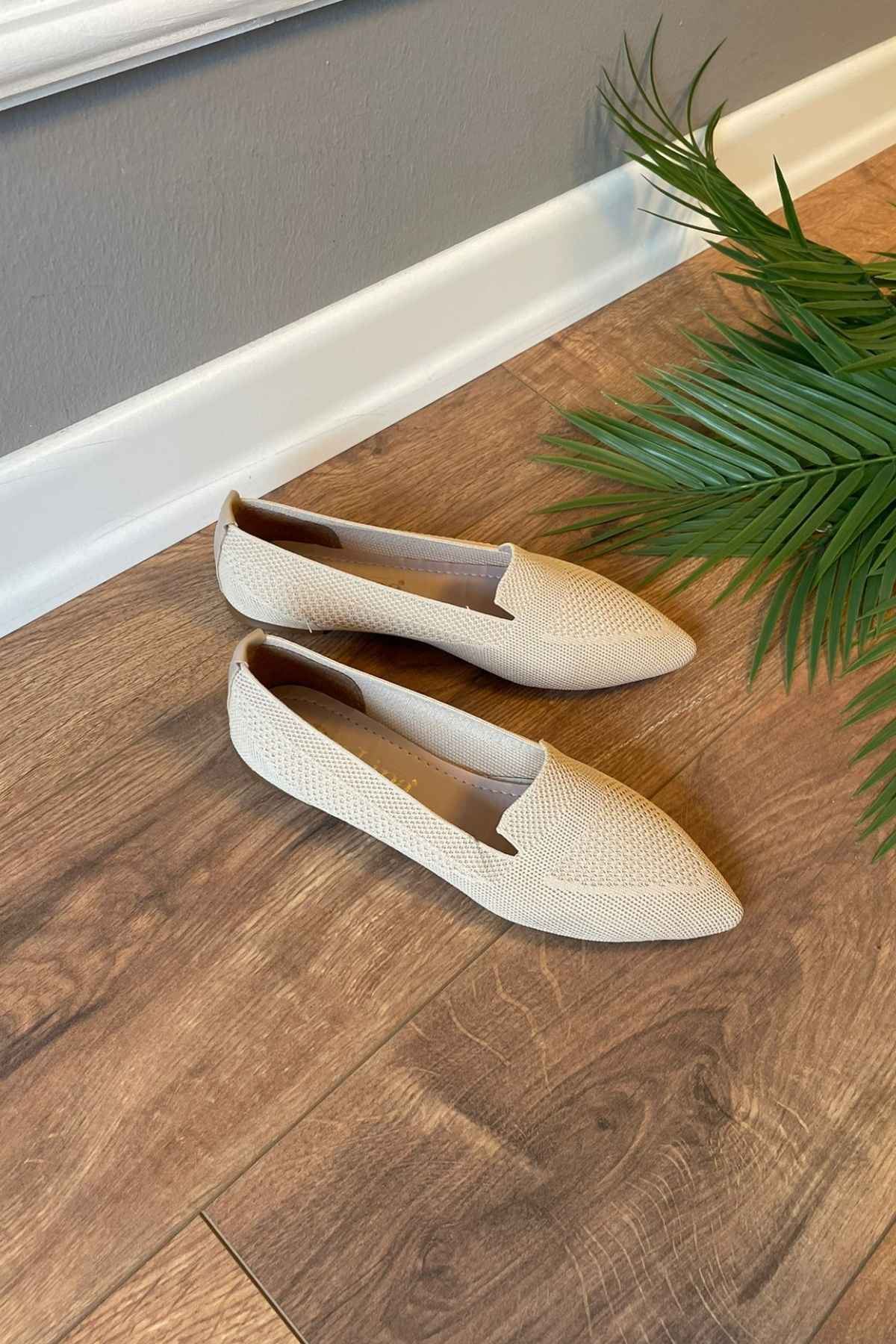 Powel  Bej Triko  İşlemeli   Babet Ayakkabı   