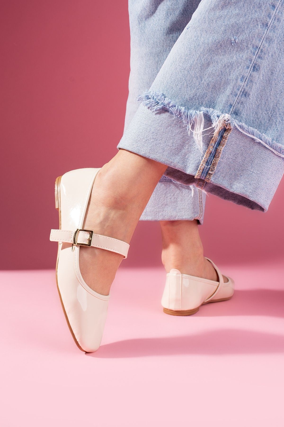 Valessa Bej Rugan Gold Tokalı Kemer Bantlı Babet