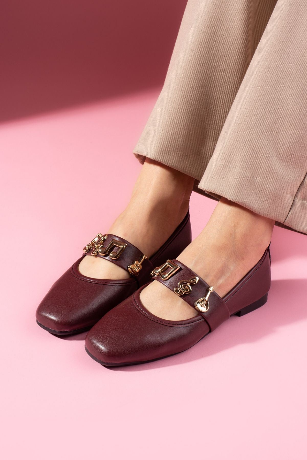 Melora Bordo Cilt Gold Nota Aksesuar Bantlı Babet