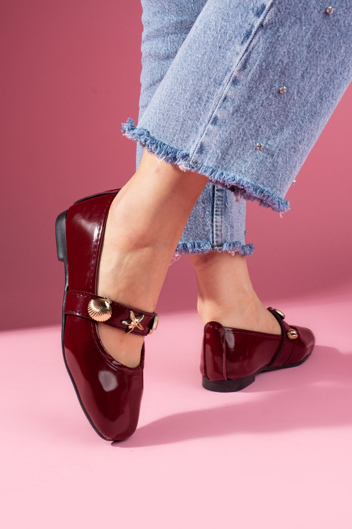 Marina Bordo Rugan Deniz Kabuğu Yıldız Aksesuar Bantlı Babet