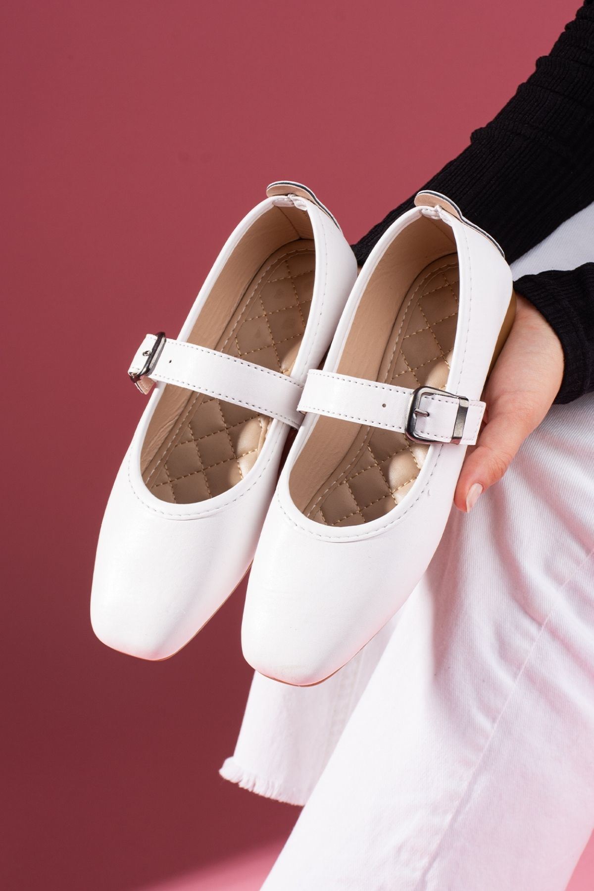 Lorena Beyaz Cilt Gold Tokalı Kalın Bantlı Babet