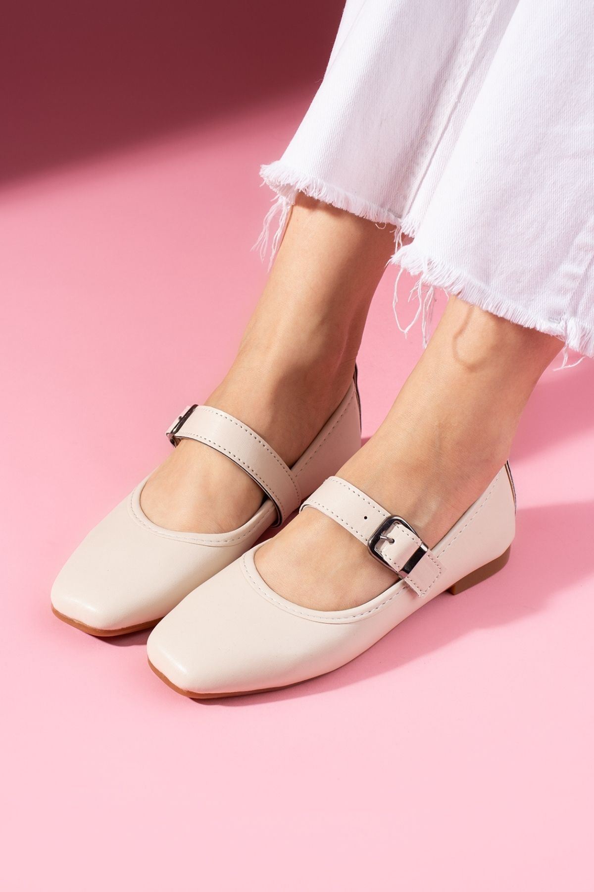 Lorena Bej Cilt Gold Tokalı Kalın Bantlı Babet