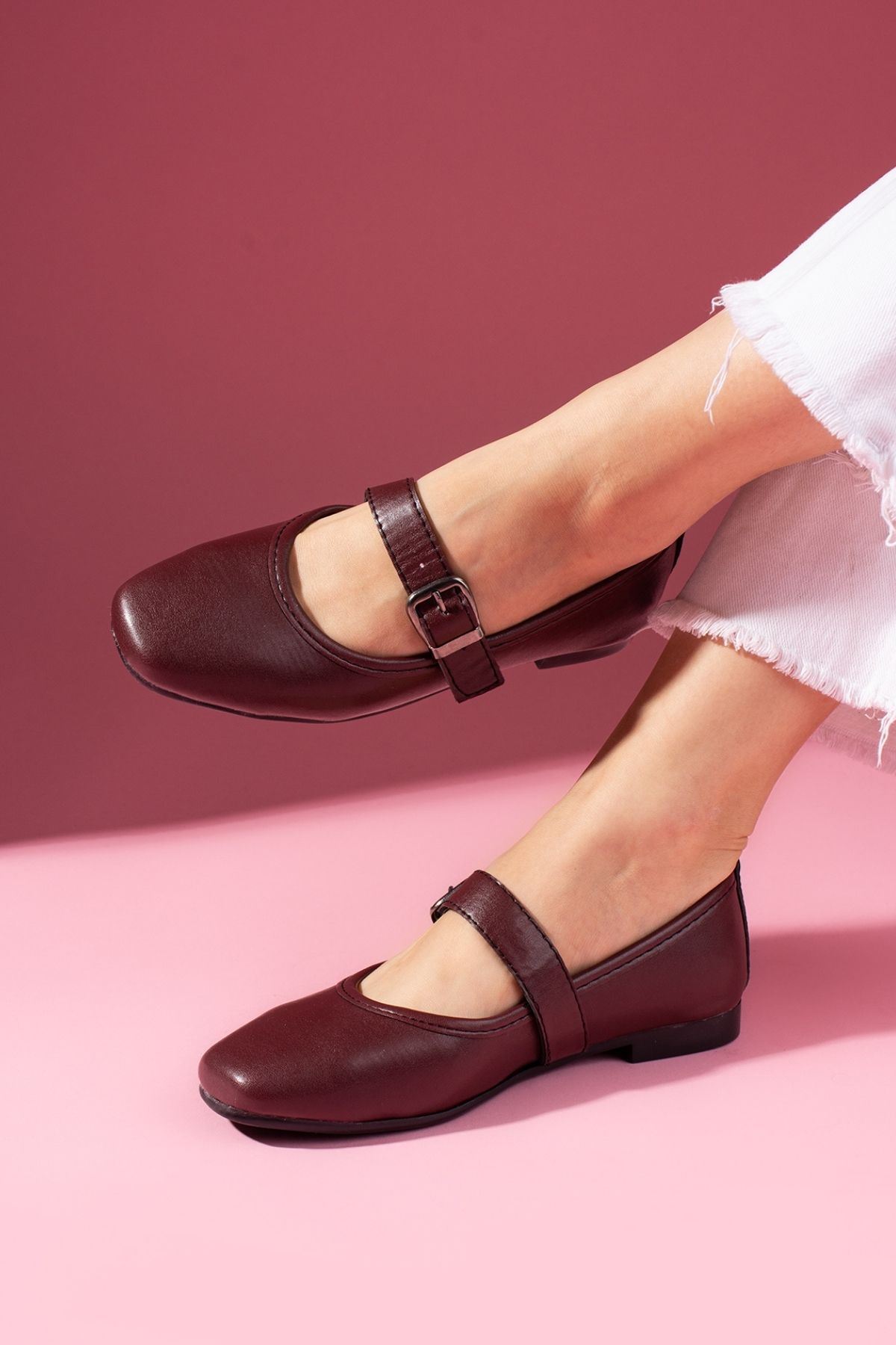 Lorena Bordo Cilt Gold Tokalı Kalın Bantlı Babet