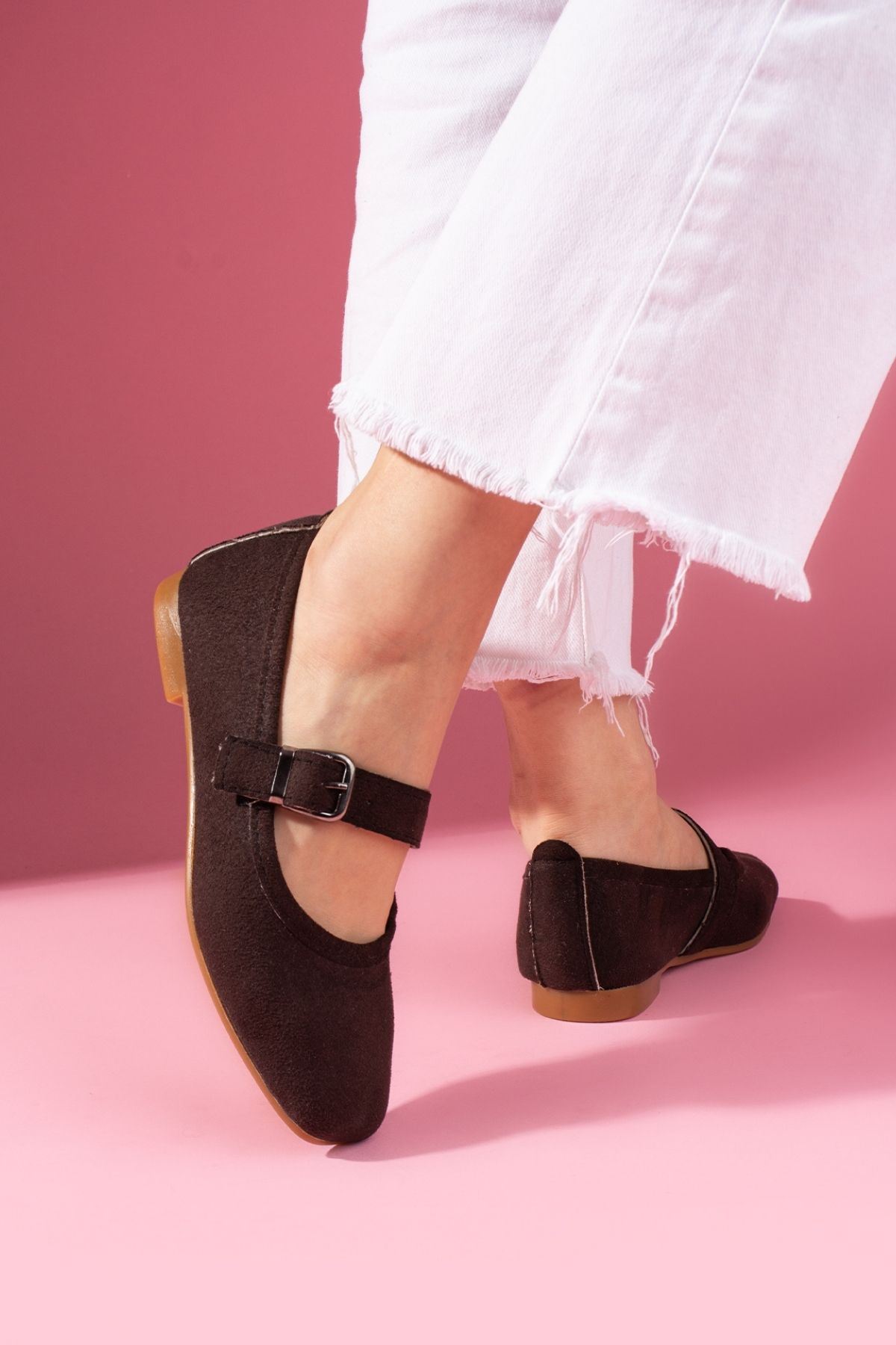 Lorena Kahverengi Süet Gold Tokalı Kalın Bantlı Babet