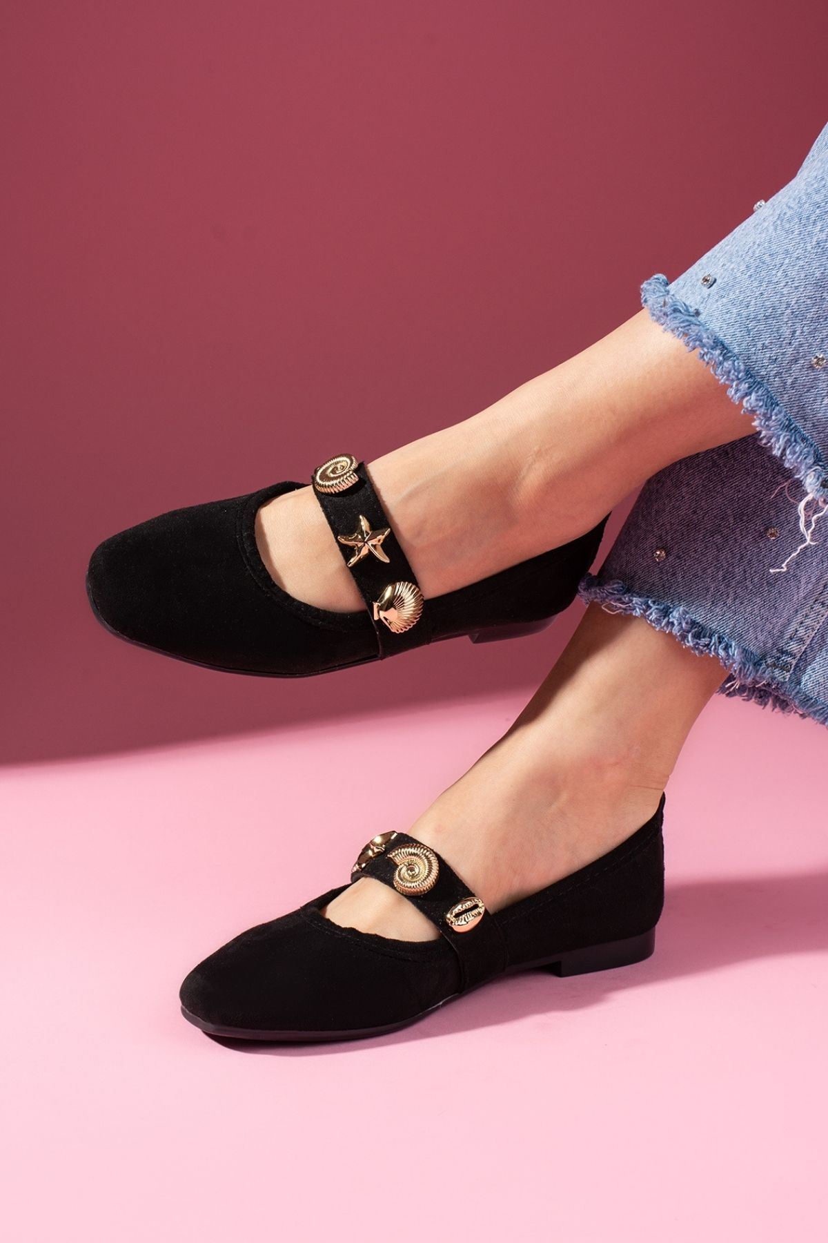 Marina Siyah Süet Deniz Kabuğu Yıldız Aksesuar Bantlı Babet