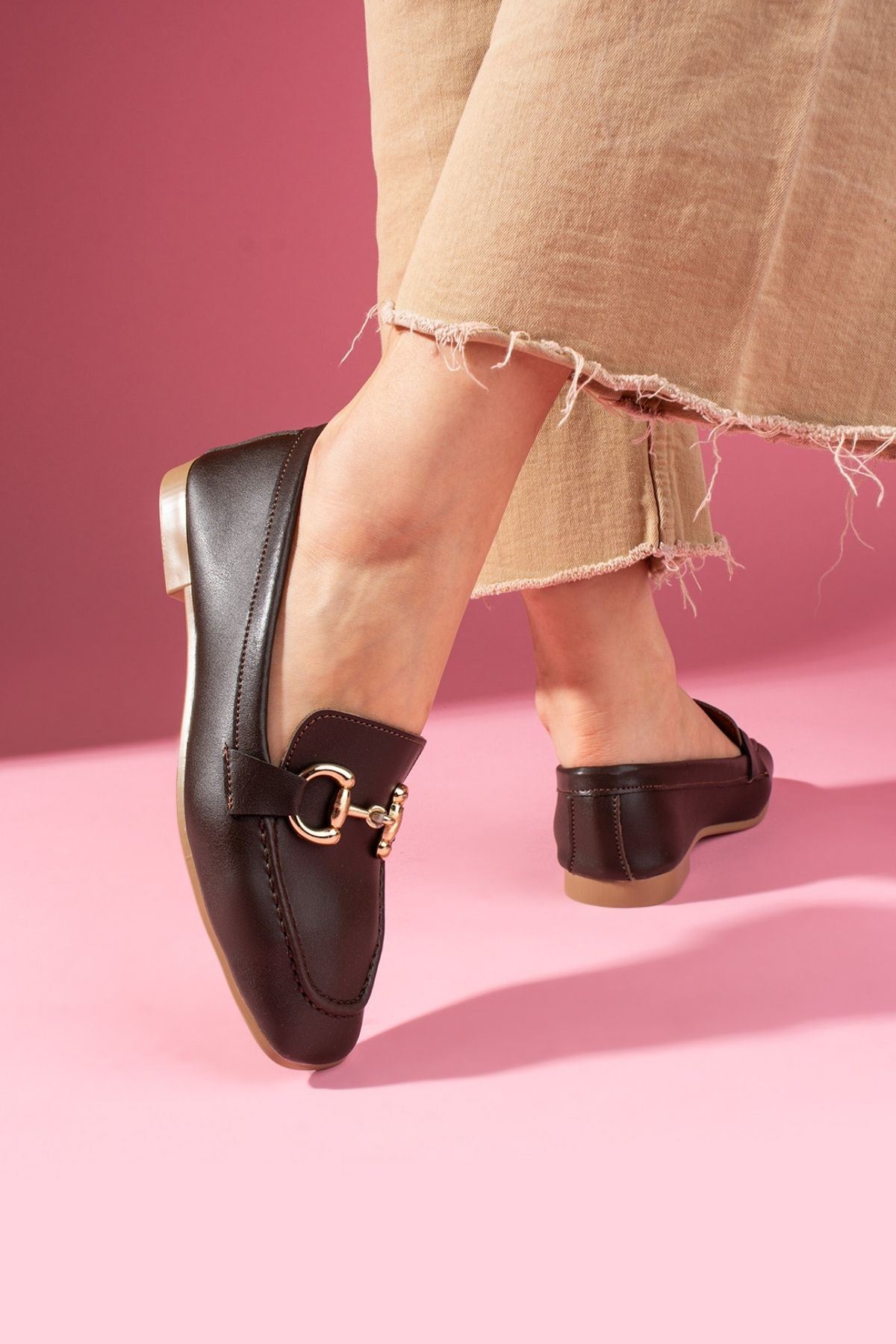 Arven Kahverengi Cilt Saraçlı Gold Tokalı Loafer Babet