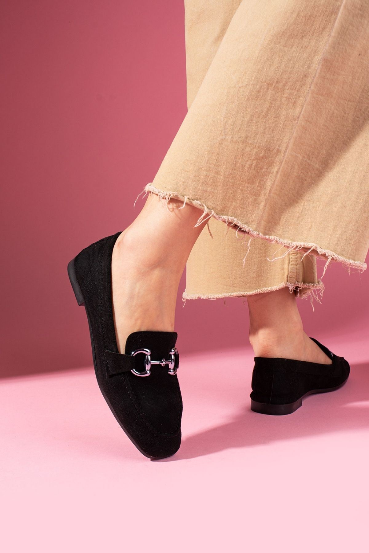 Arven Siyah Süet Saraçlı Tokalı Loafer Babet