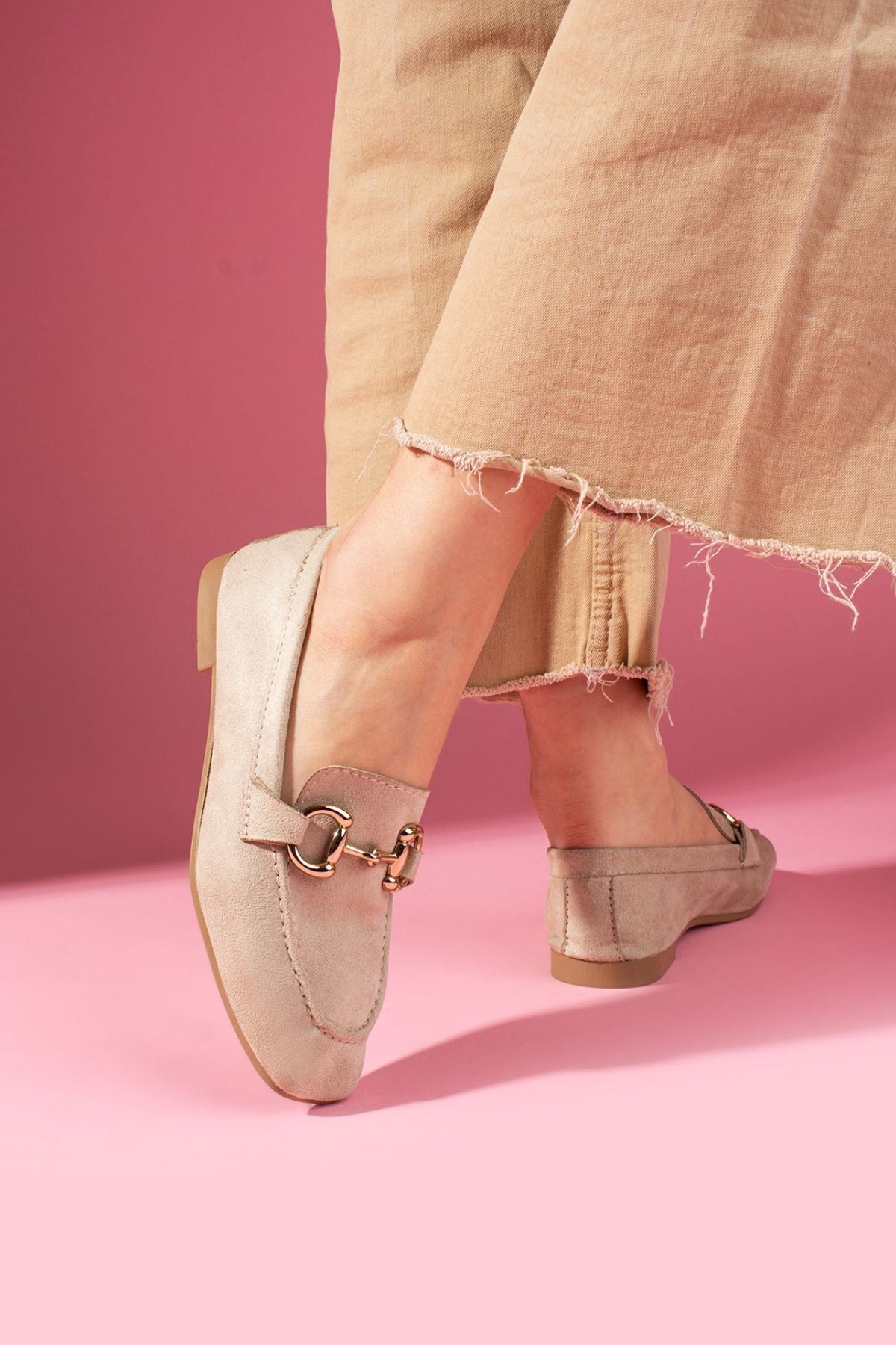 Arven Bej Süet Saraçlı Gold Tokalı Loafer Babet