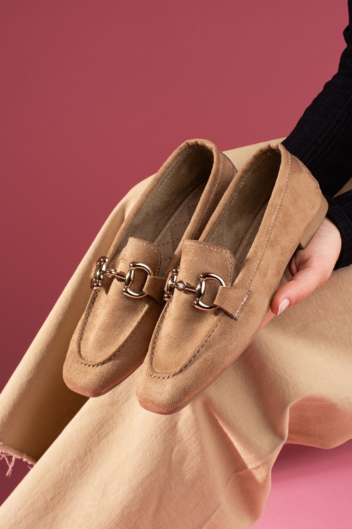 Arven Vizon Süet Saraçlı Gold Tokalı Loafer Babet