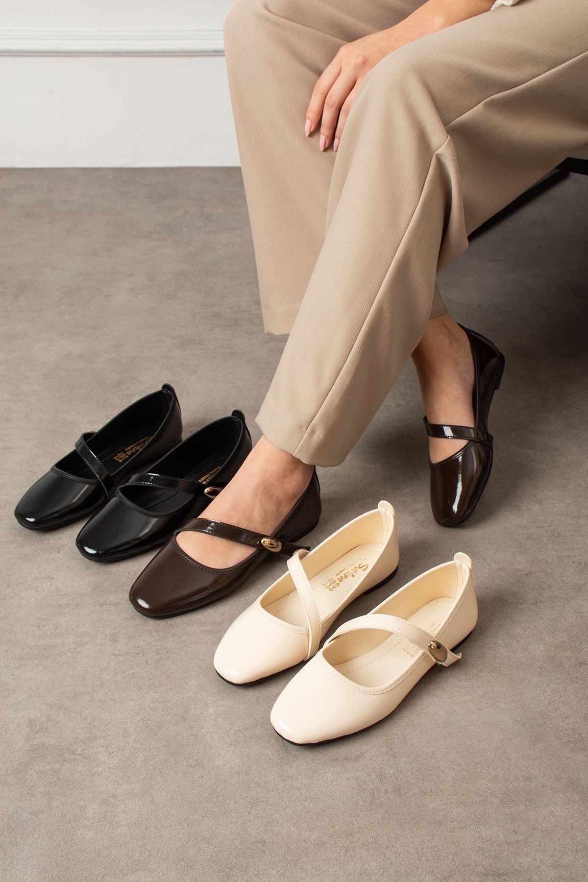 Olivia Kahverengi Rugan Gold Damla Aksesuarlı İnce Bantlı Babet