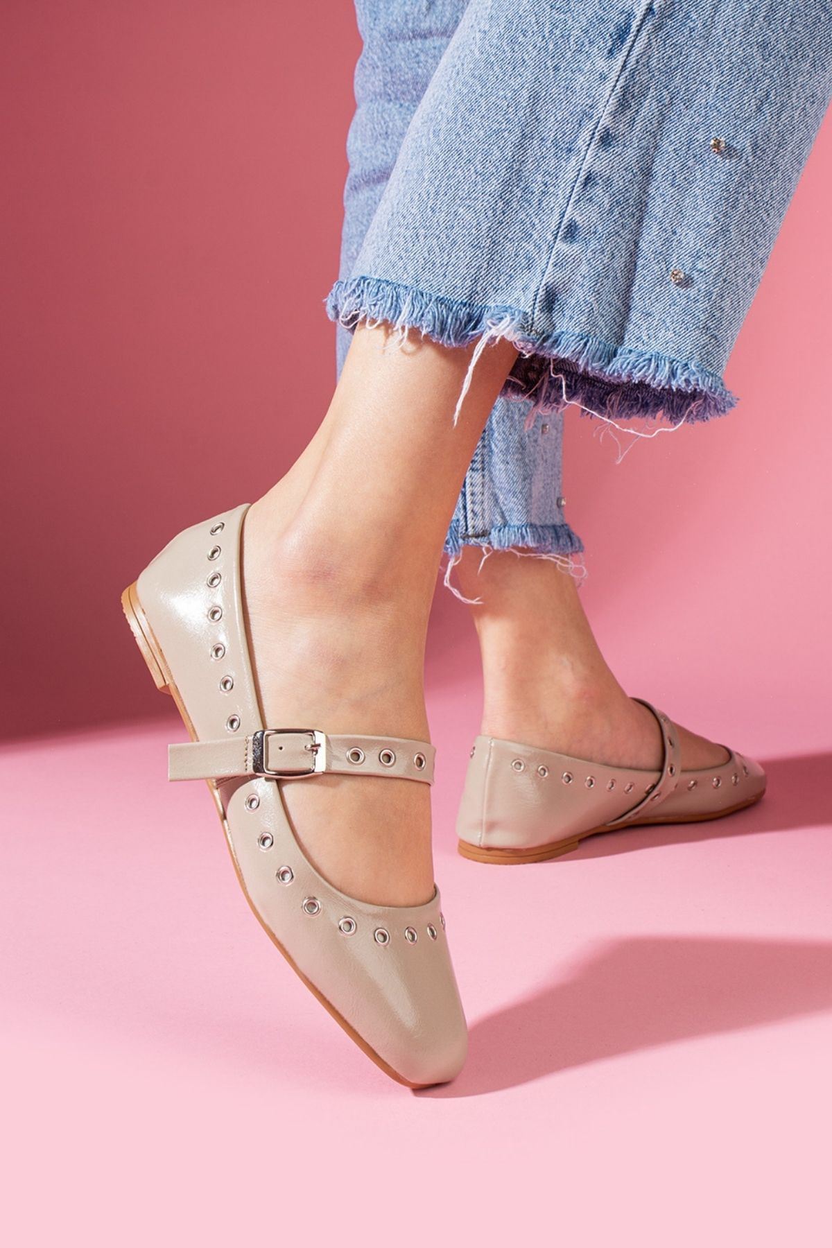 Vento Vizon Cilt Gümüş Halka Detaylı Tokalı Kemer Bantlı Babet