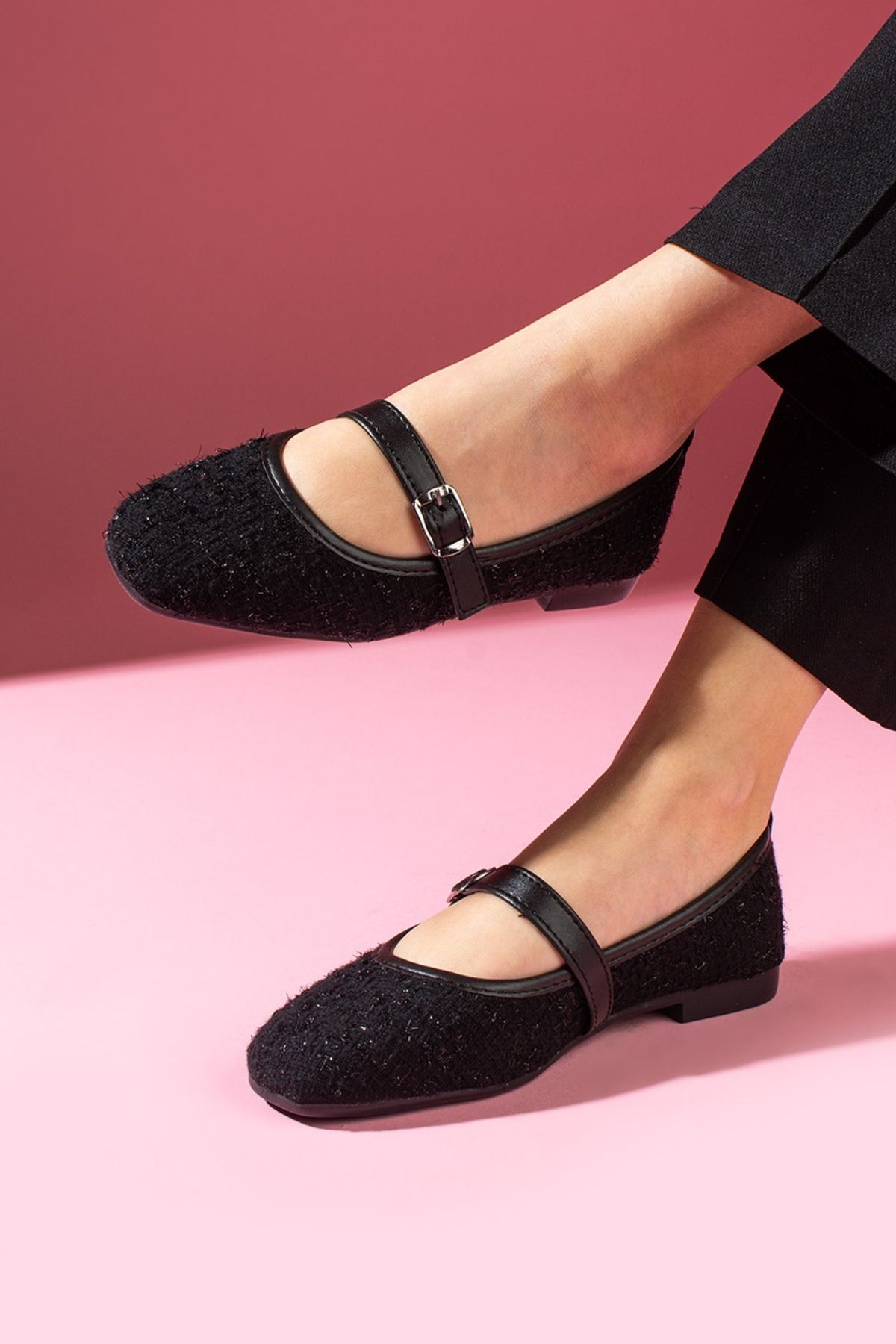 Camelia Siyah Simli Kumaş Nikel Tokalı Kemer Bantlı Babet