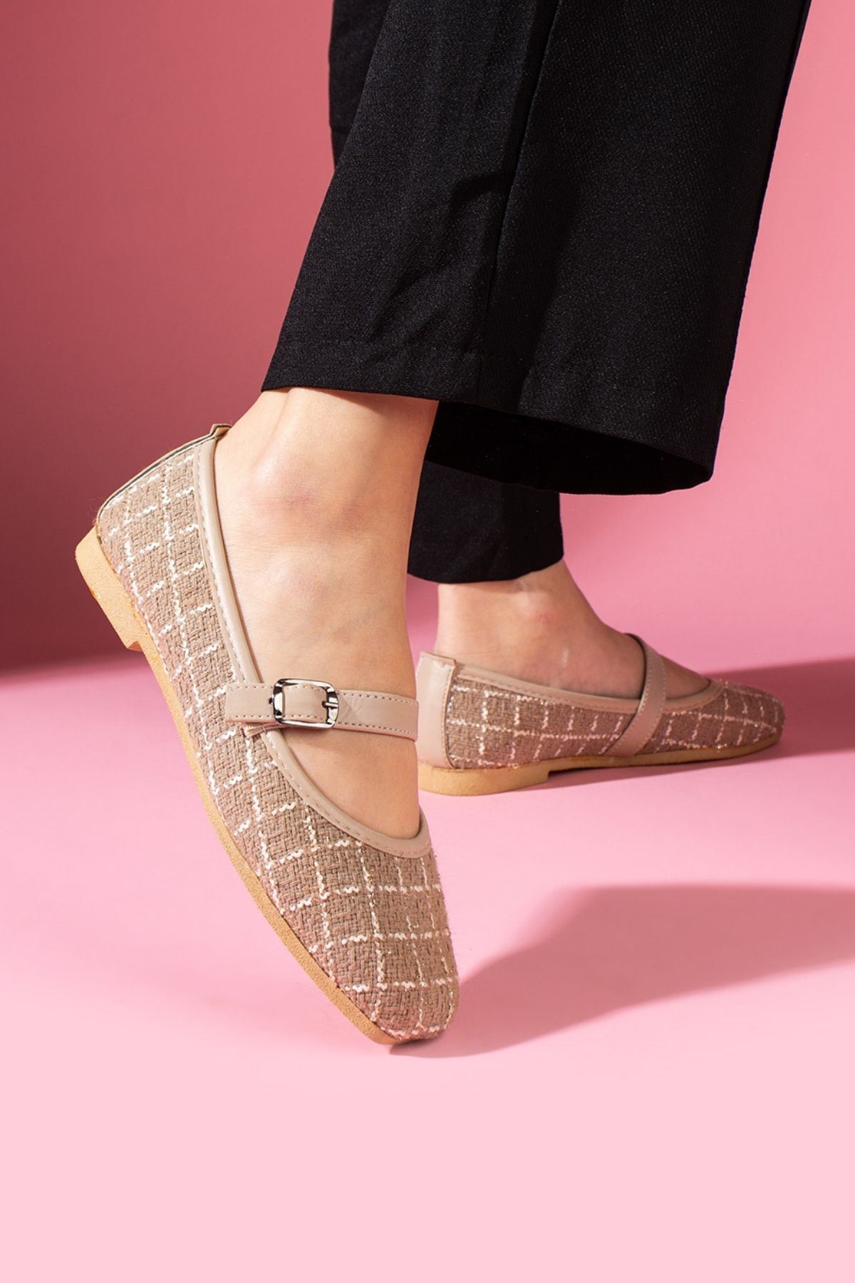 Camelia Vizon Simli Kumaş Nikel Tokalı Kemer Bantlı Babet