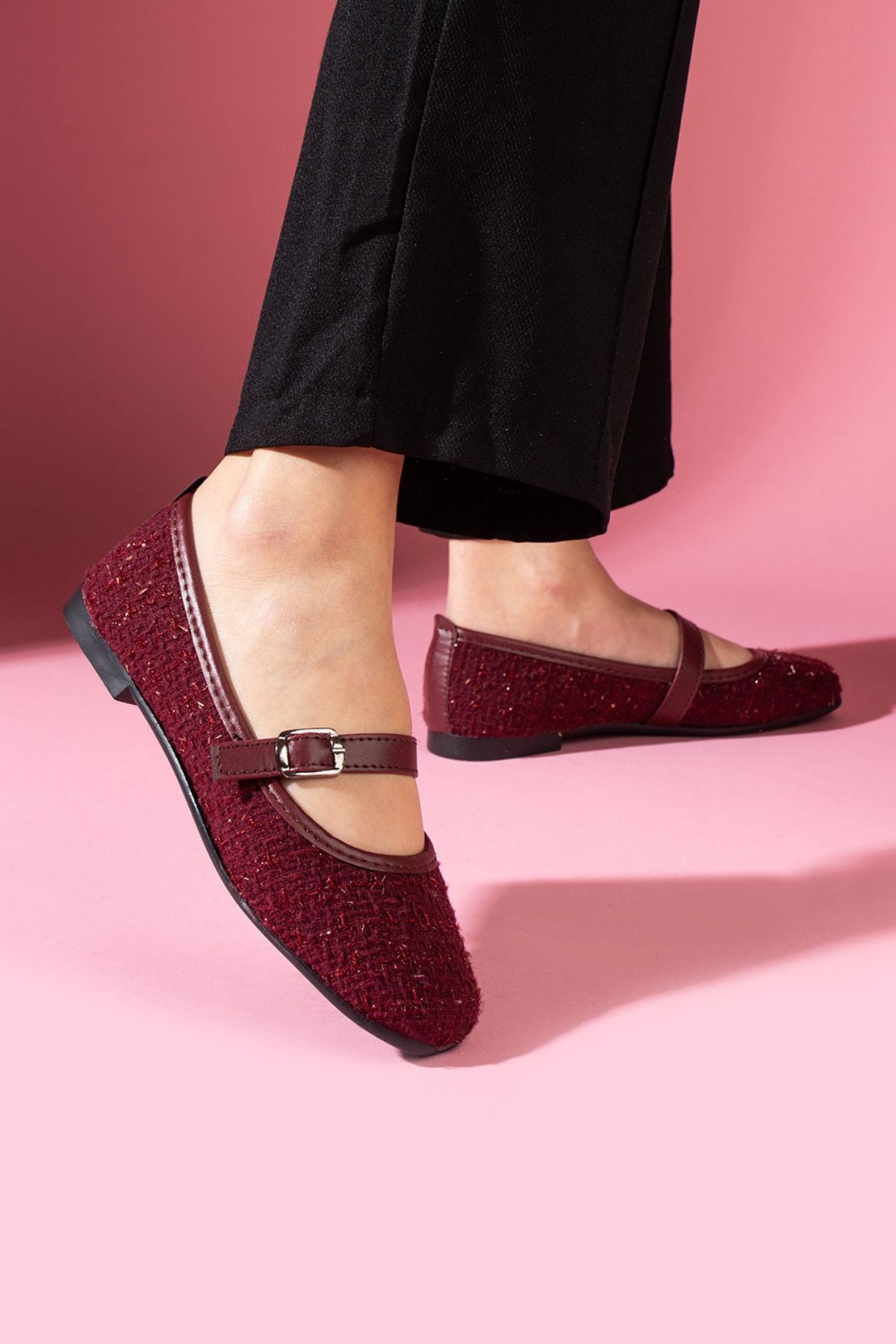 Camelia Bordo Simli Kumaş Nikel Tokalı Kemer Bantlı Babet