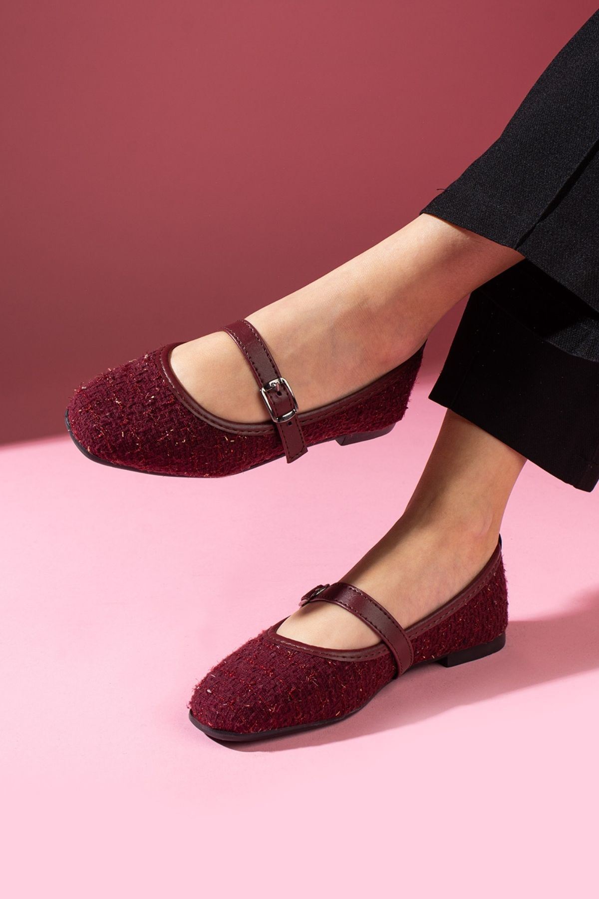 Camelia Bordo Simli Kumaş Nikel Tokalı Kemer Bantlı Babet