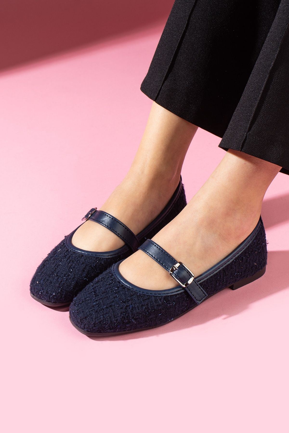 Camelia Lacivert Simli Kumaş Nikel Tokalı Kemer Bantlı Babet