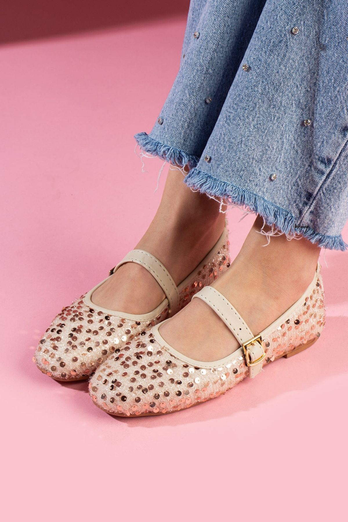 Aurora Bej Altın Pullu Payetli Gold Tokalı Tek Bant Babet