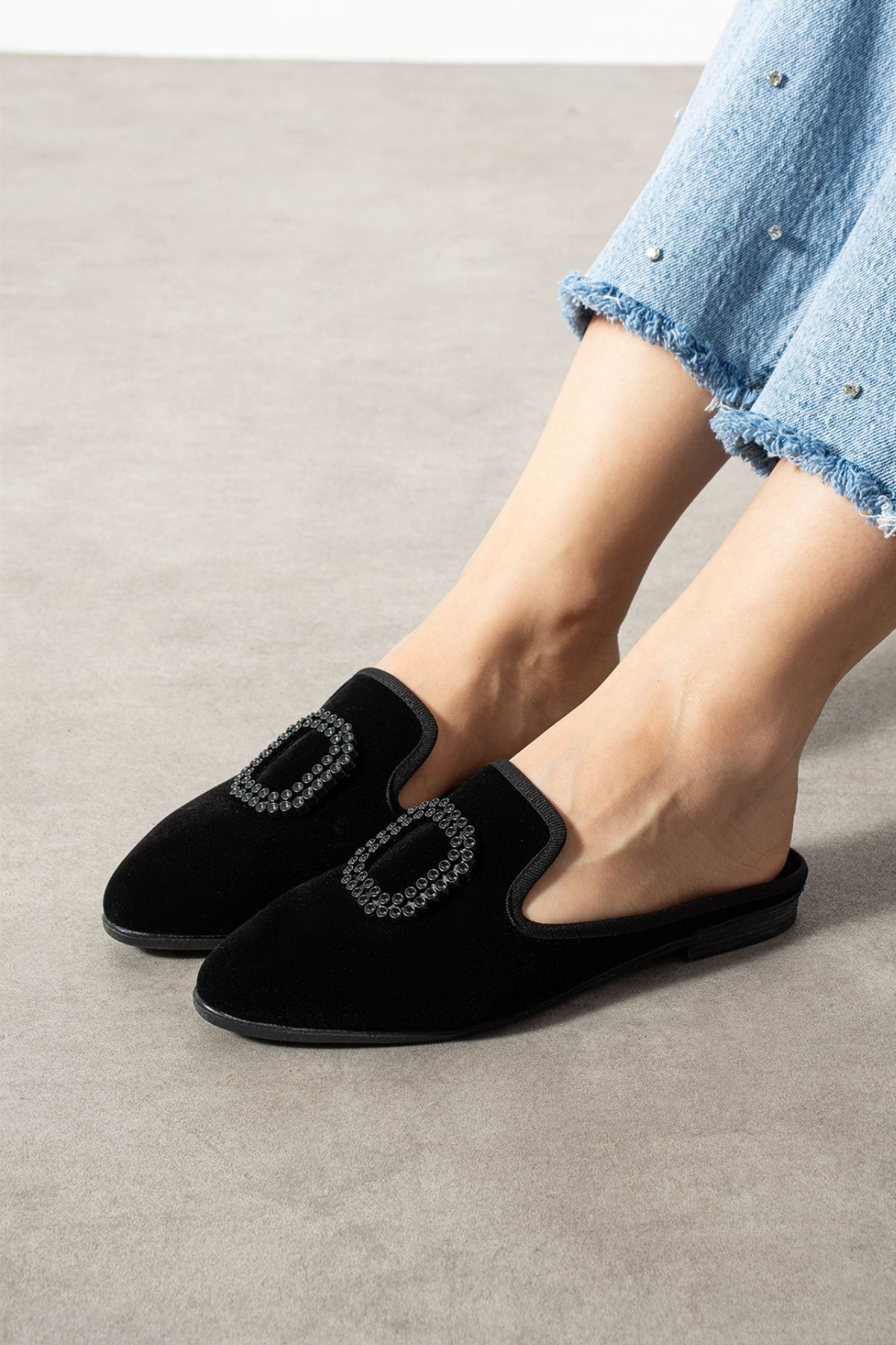 Mersel Siyah Kare Aksesuarlı Elegant Ev Terliği