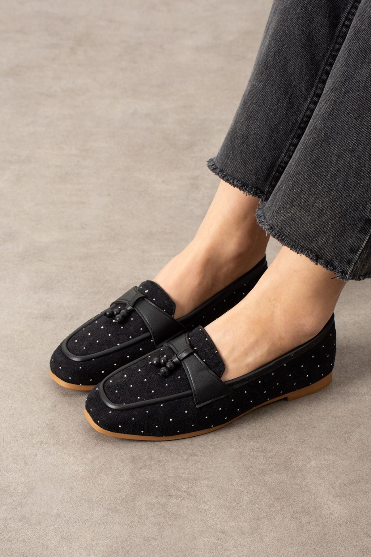 Padova Siyah Mini Taşlı Püsküllü Ahşap Boncuk Detaylı Loafer Babet Günlük Ayakkabı