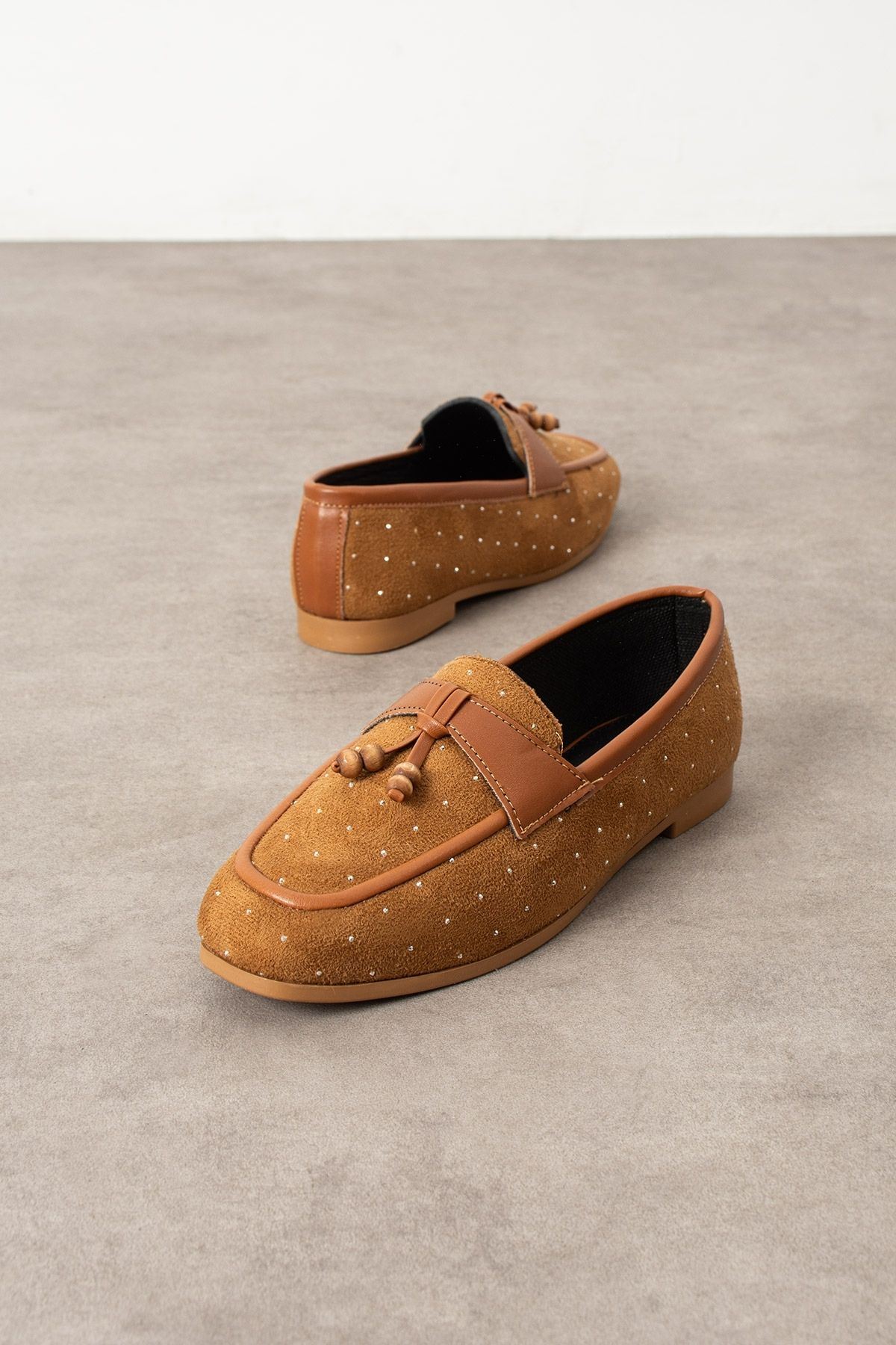 Padova Taba Mini Taşlı Püsküllü Ahşap Boncuk Detaylı Loafer Babet Günlük Ayakkabı