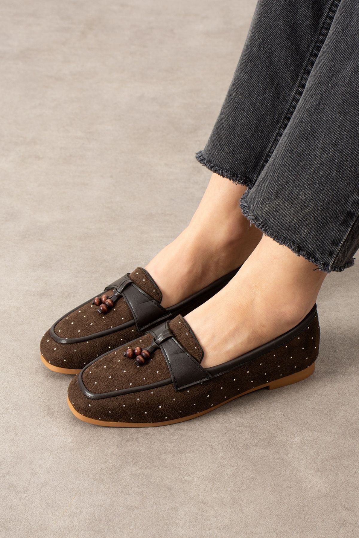Padova Kahverengi Mini Taşlı Püsküllü Ahşap Boncuk Detaylı Loafer Babet Günlük Ayakkabı