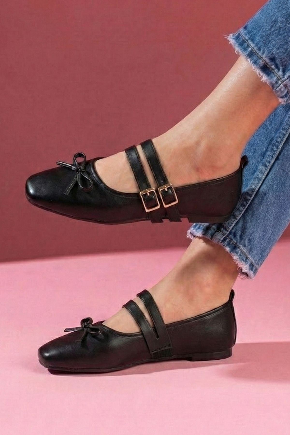 Eterna Siyah Cilt Fiyonklu Gold Tokalı Çift Bant Babet