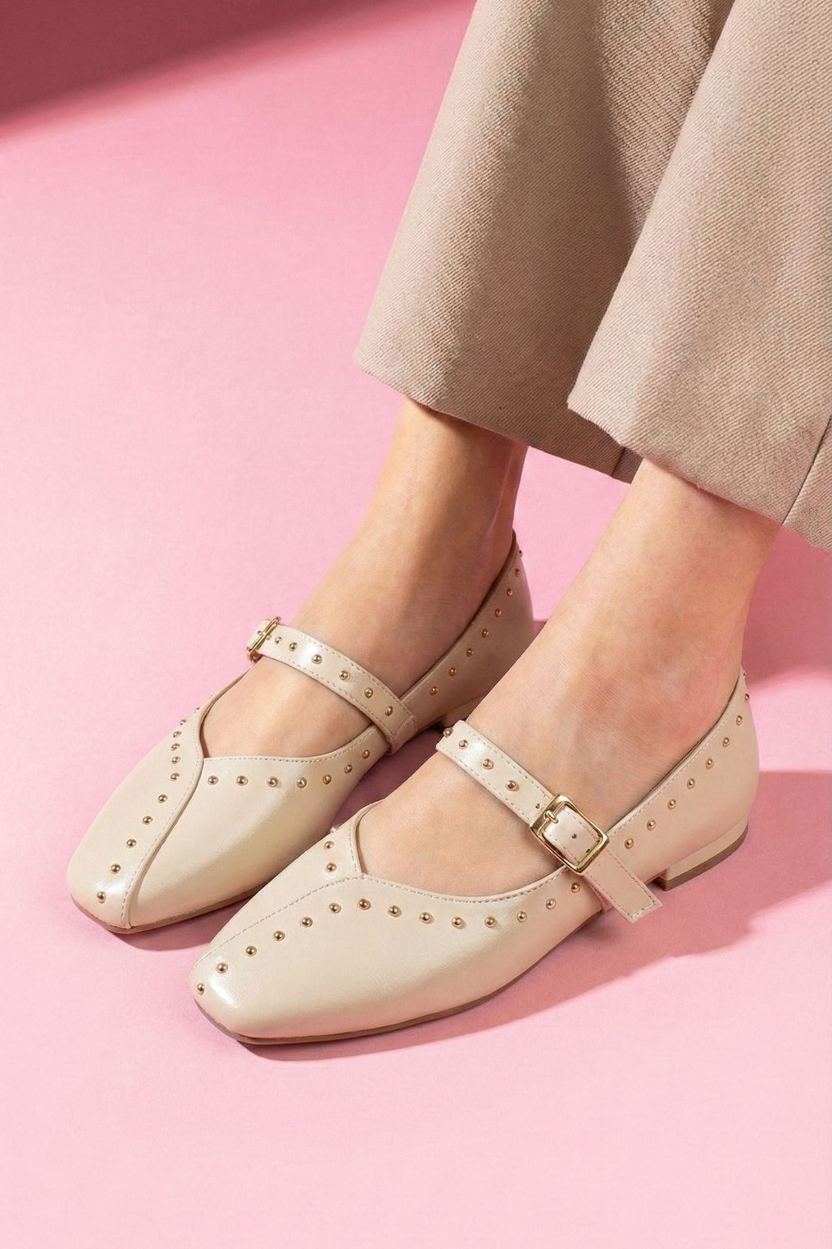 Castana Vizon Cilt Metal Mini Troklu Gold Tokalı Tek Bant Babet