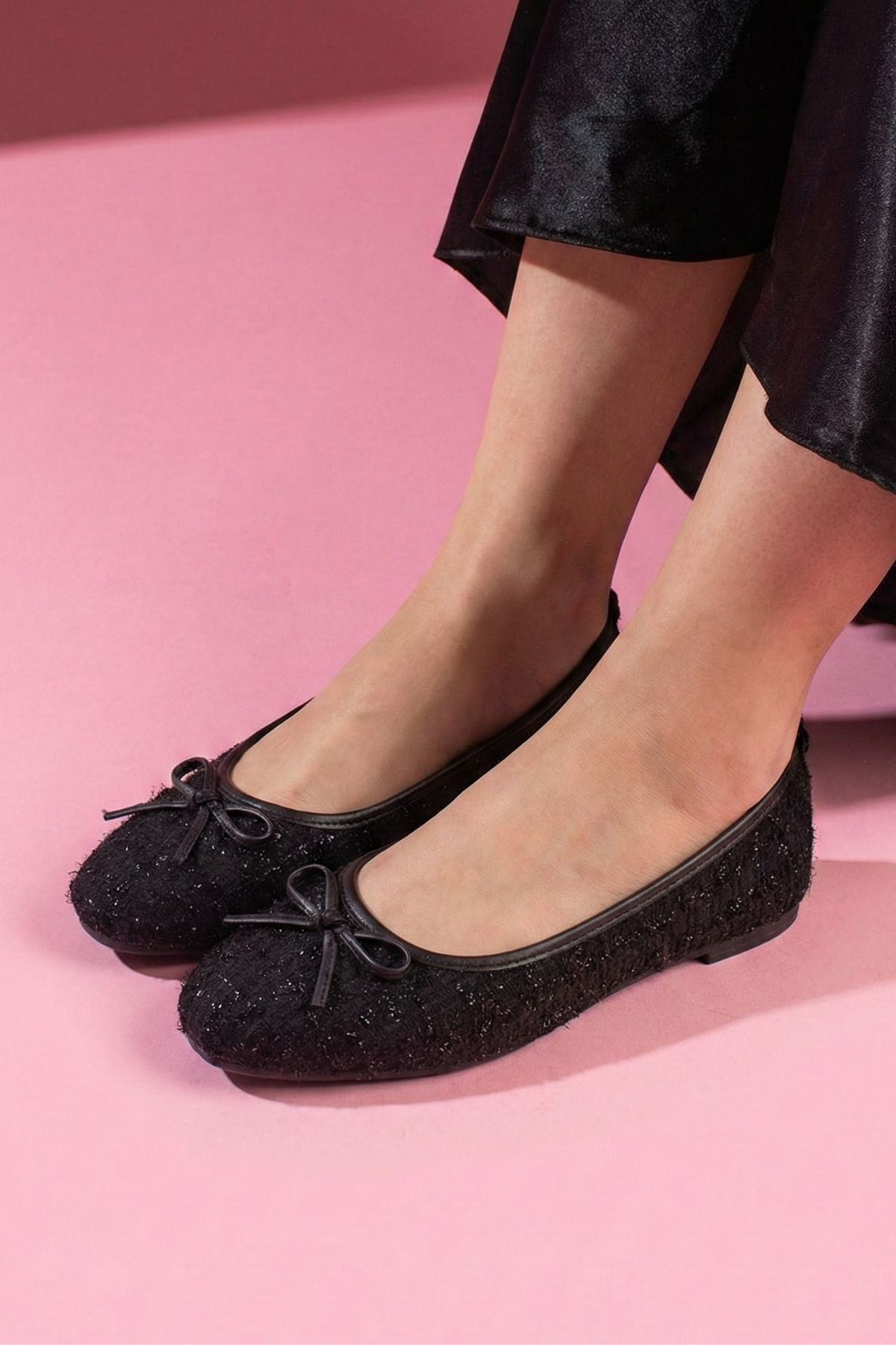 Lavinia Siyah Simli Kumaş Mini Fiyonklu Babet