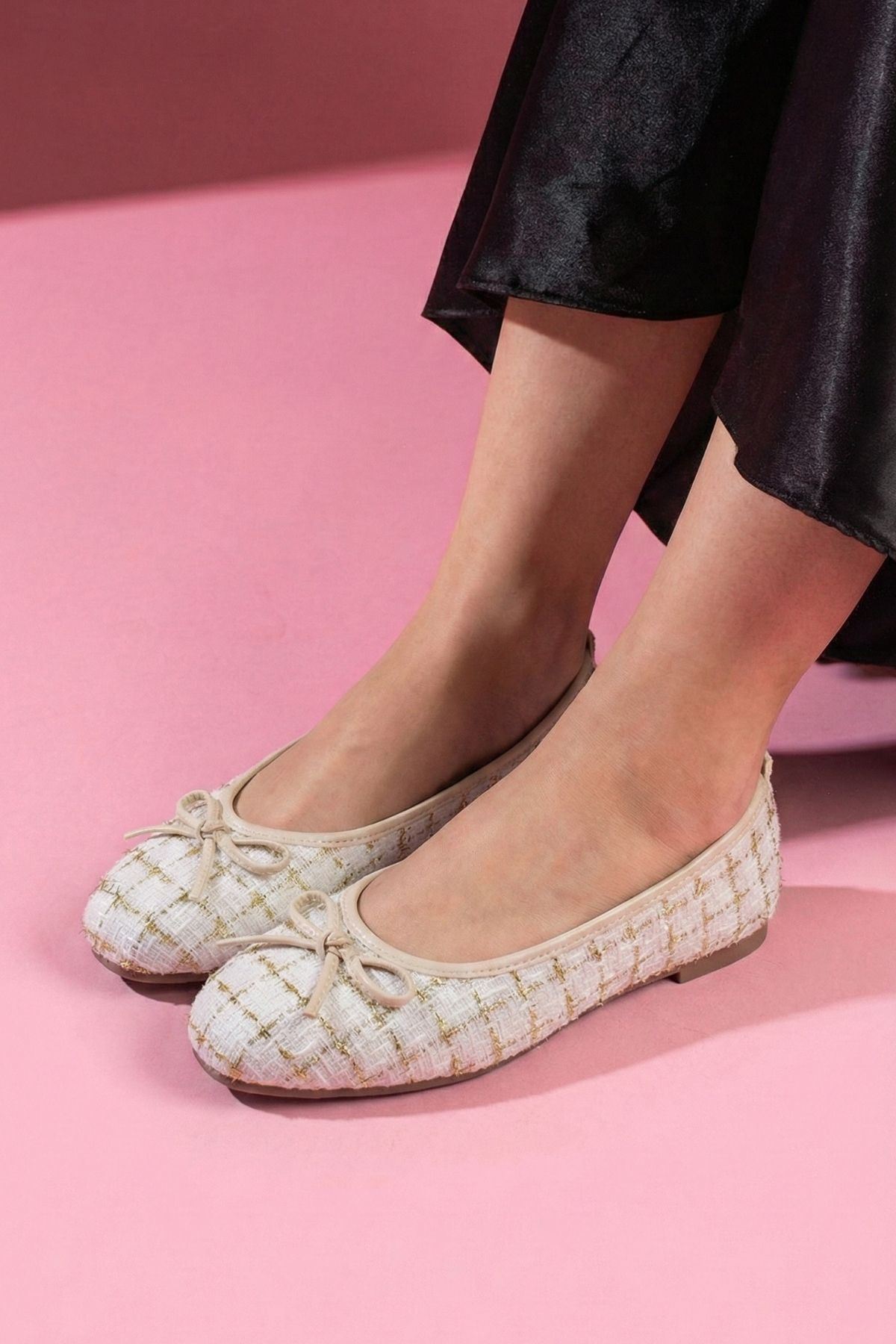 Lavinia Bej Simli Kumaş Mini Fiyonklu Babet