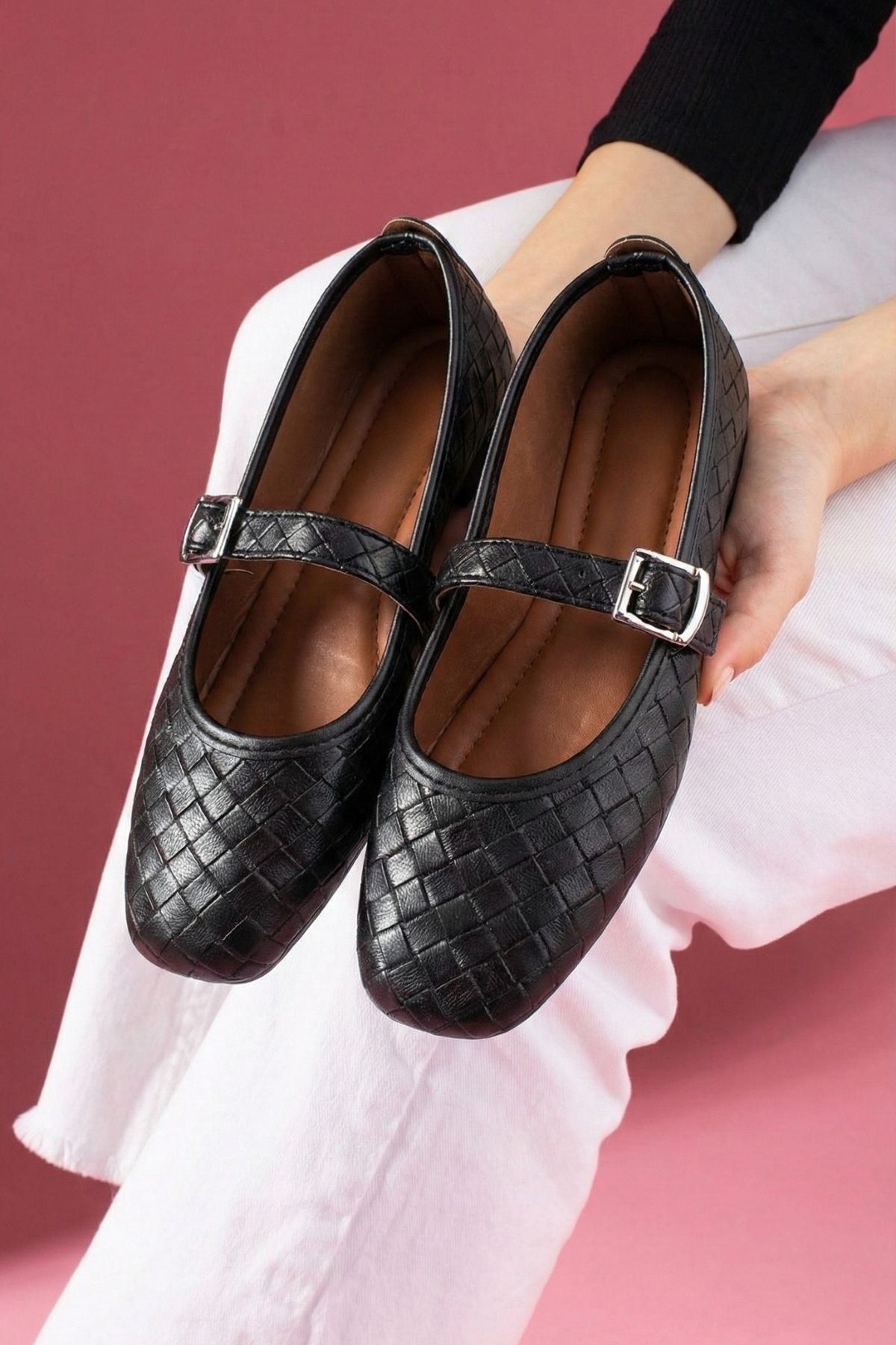 Toledo Siyah Cilt Örgü Dokulu Nikel Tokalı Kemer Bantlı Babet