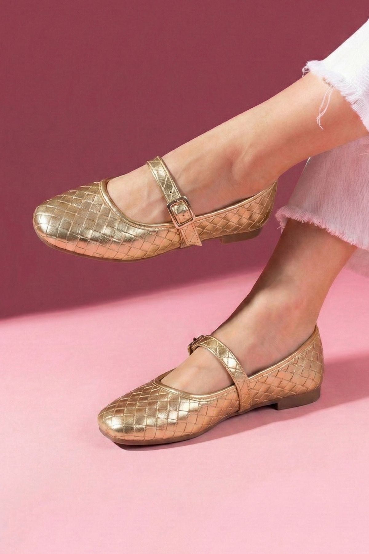 Toledo Altın Cilt Örgü Dokulu Nikel Tokalı Kemer Bantlı Babet