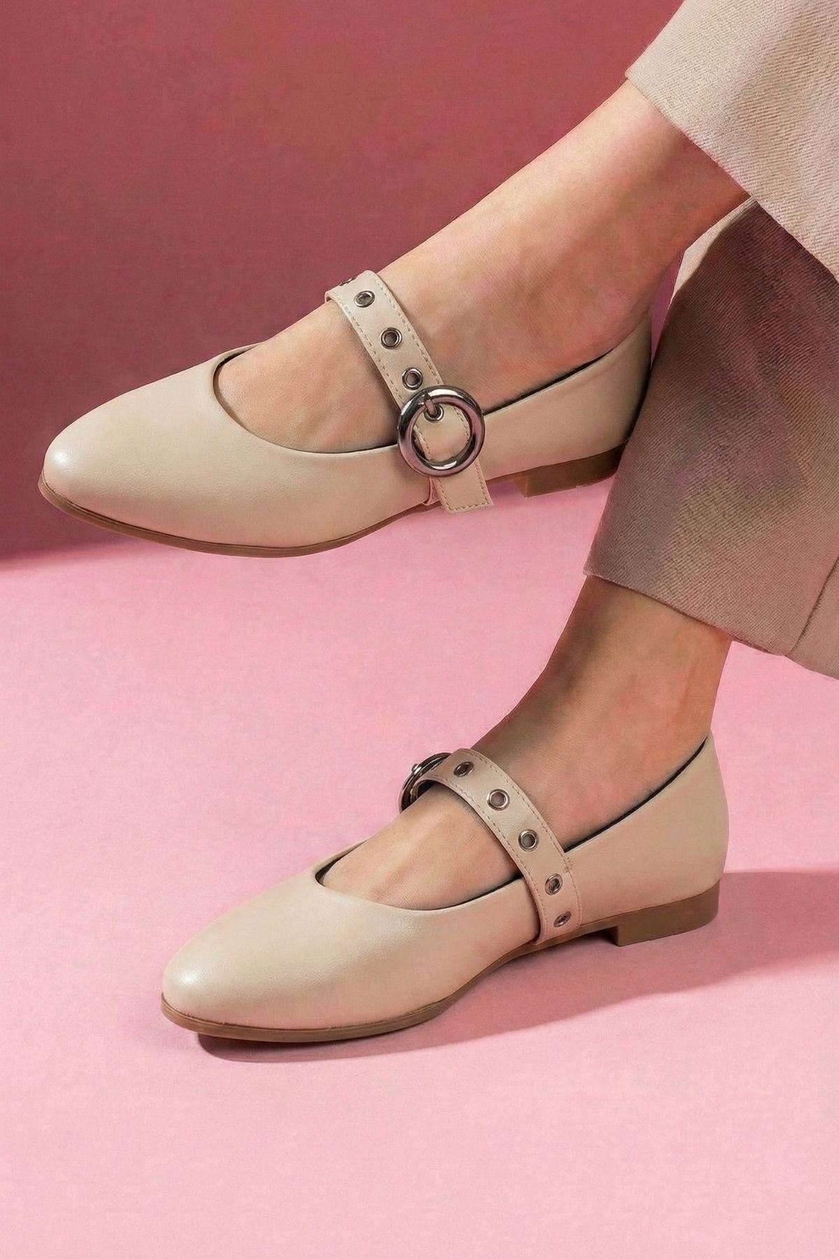 Allegra Bej Cilt Nikel Halka Tokalı Kemer Bantlı Babet