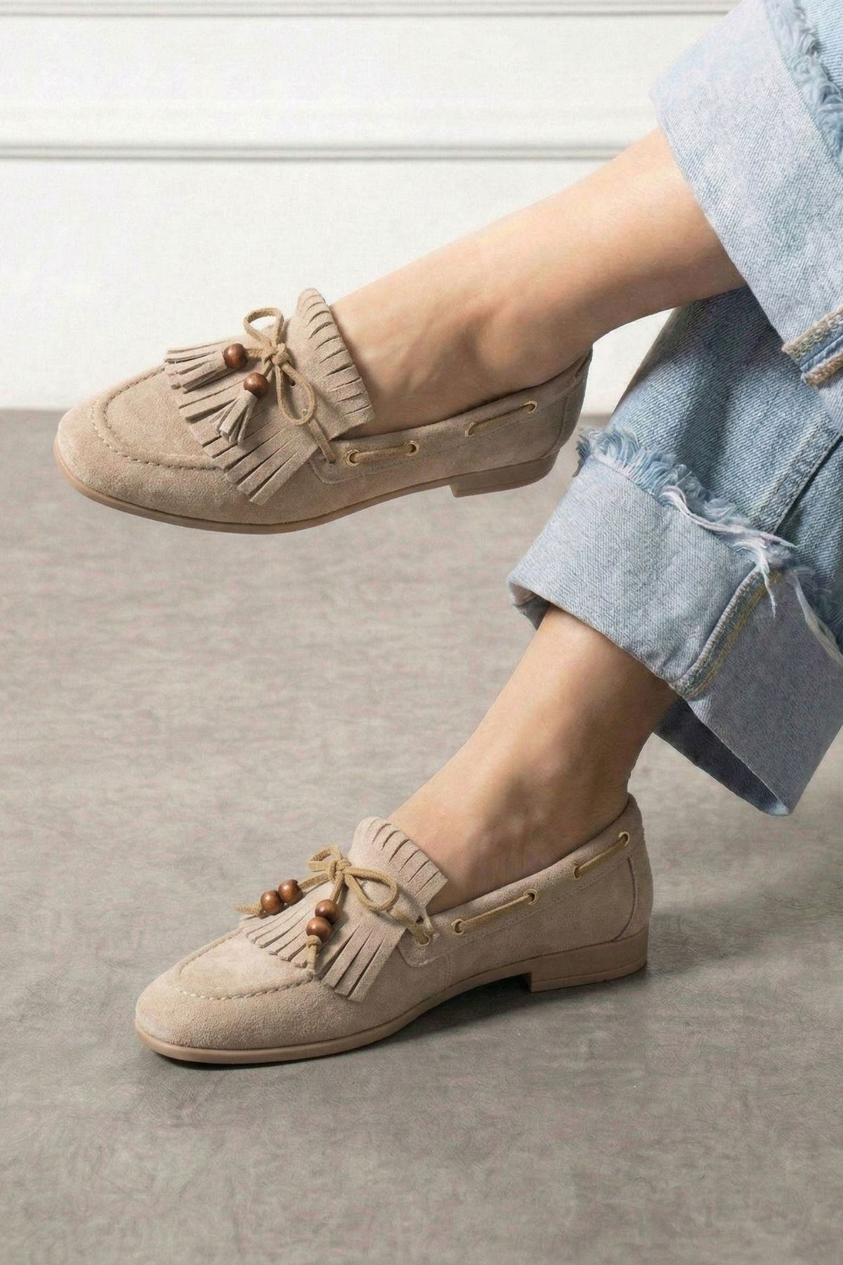 Ravello Bej Süet Boncuk Detaylı Püsküllü Bağcıklı Loafer Babet Günlük Ayakkabı
