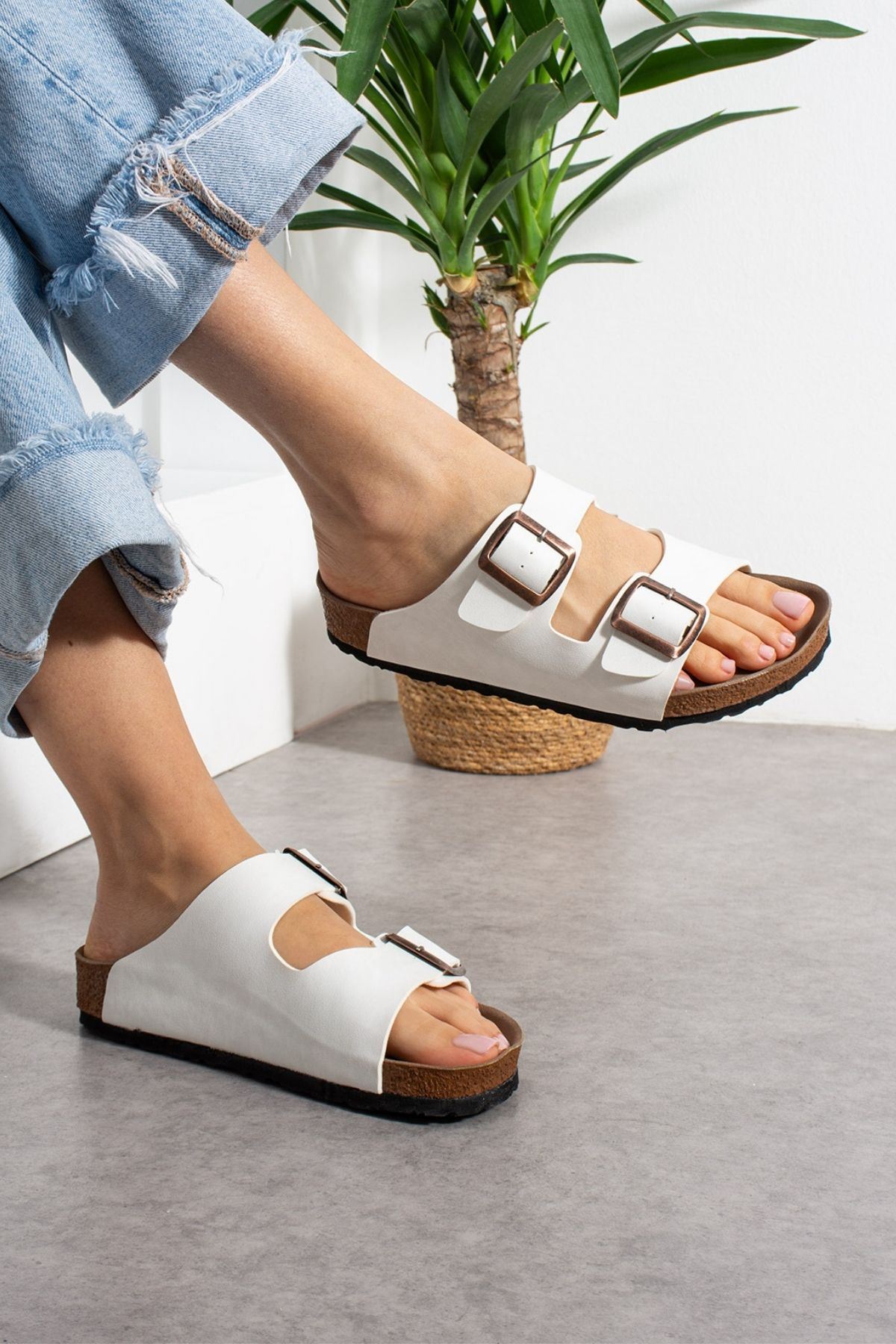 Arona Beyaz Nubuk Çift Bantlı Ortopedik Mantar Taban Premium Terlik