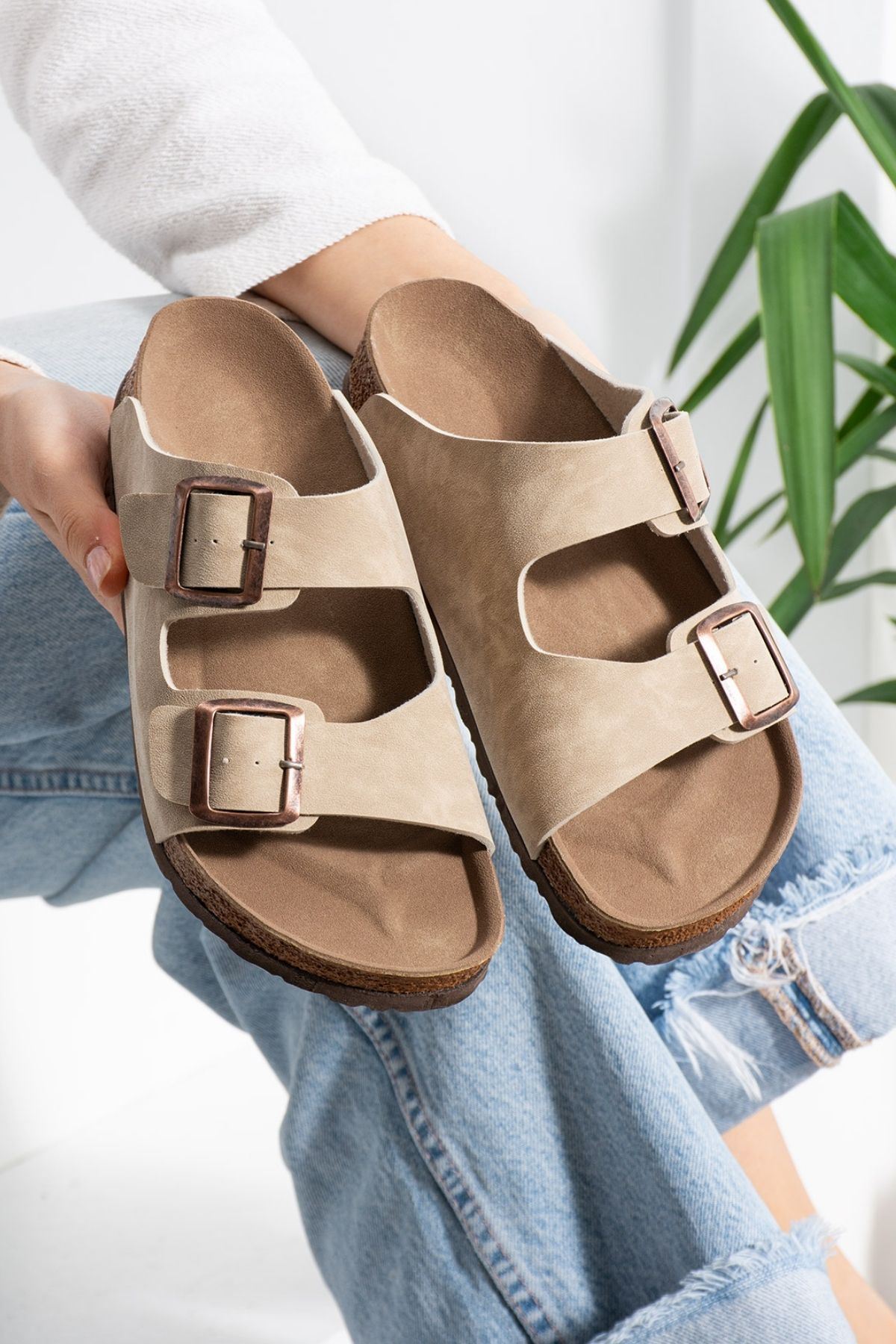 Arona Bej Nubuk Çift Bantlı Ortopedik Mantar Taban Premium Terlik