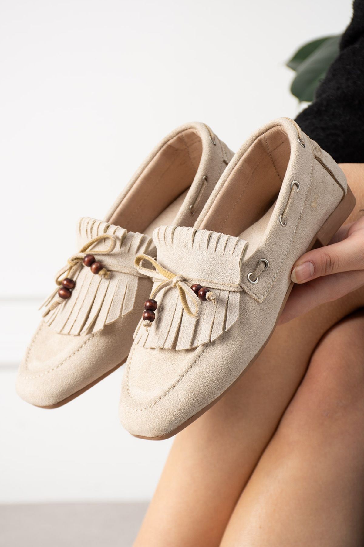 Ravello Bej Süet Boncuk Detaylı Püsküllü Bağcıklı Loafer Babet Günlük Ayakkabı