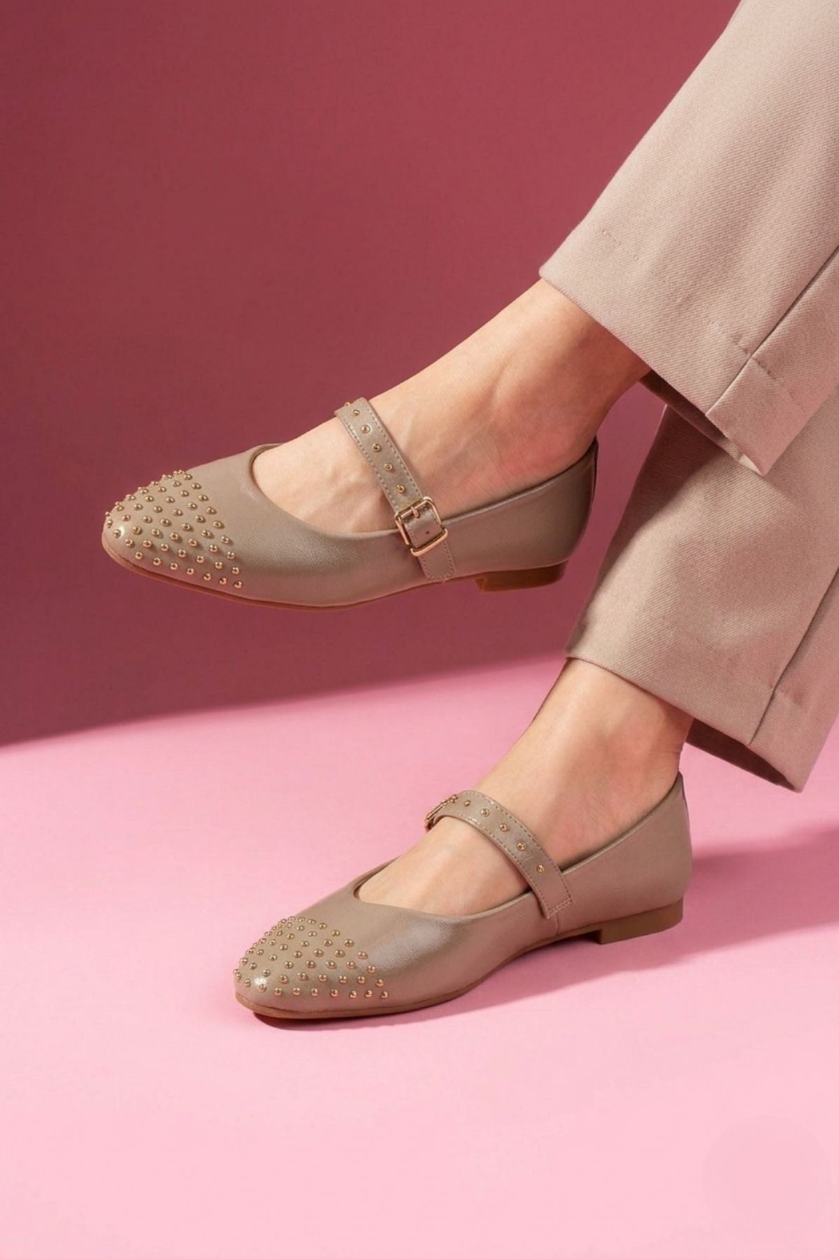 Rivoli Vizon Kırışık Rugan Metal Mini Troklu Kemer Bantlı Sivri Kalıp Premium Babet