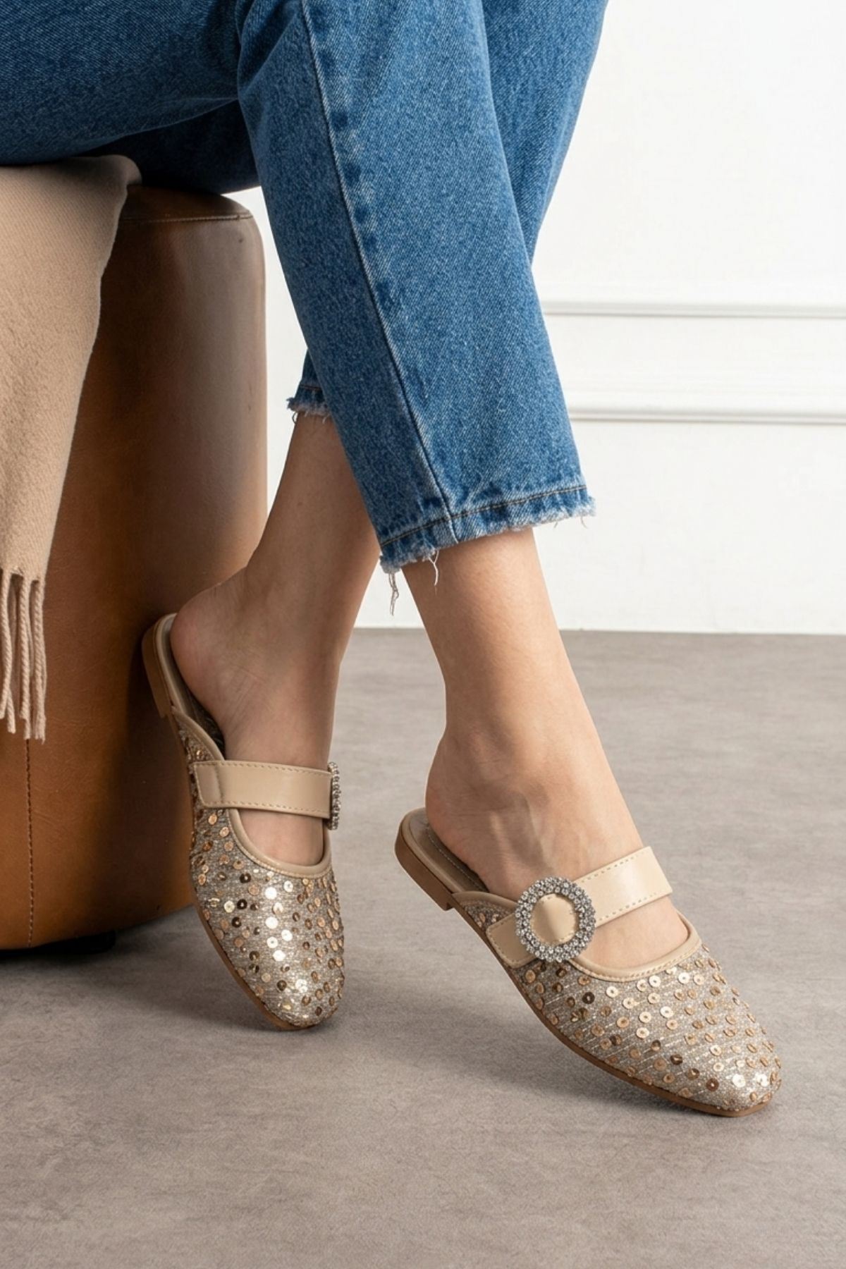 Falcon Bej Payetli Taş Tokalı Şık Günlük Model Kadın Terlik