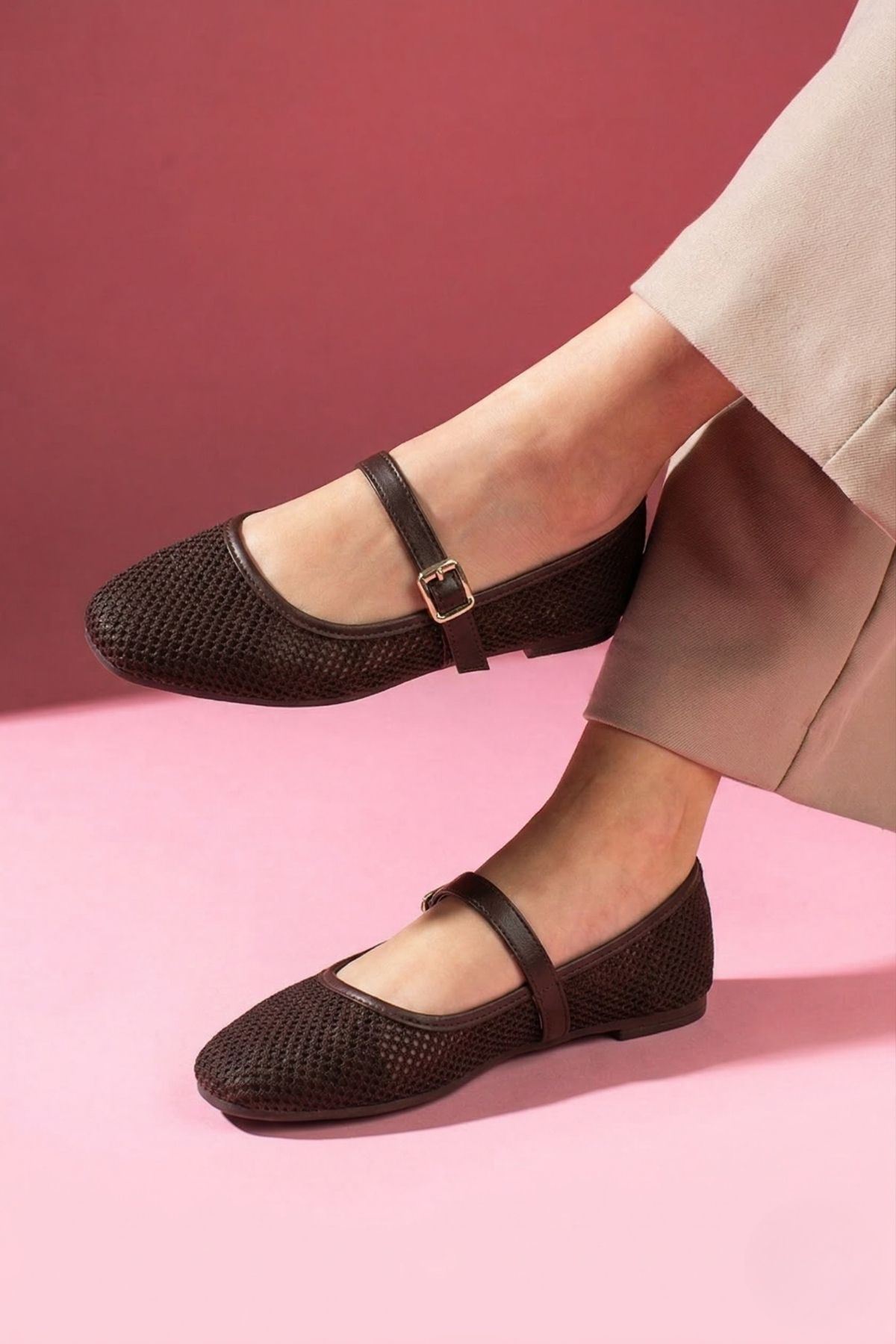 Avila Kahverengi Fileli Gold Tokalı Kemer Bantlı Babet