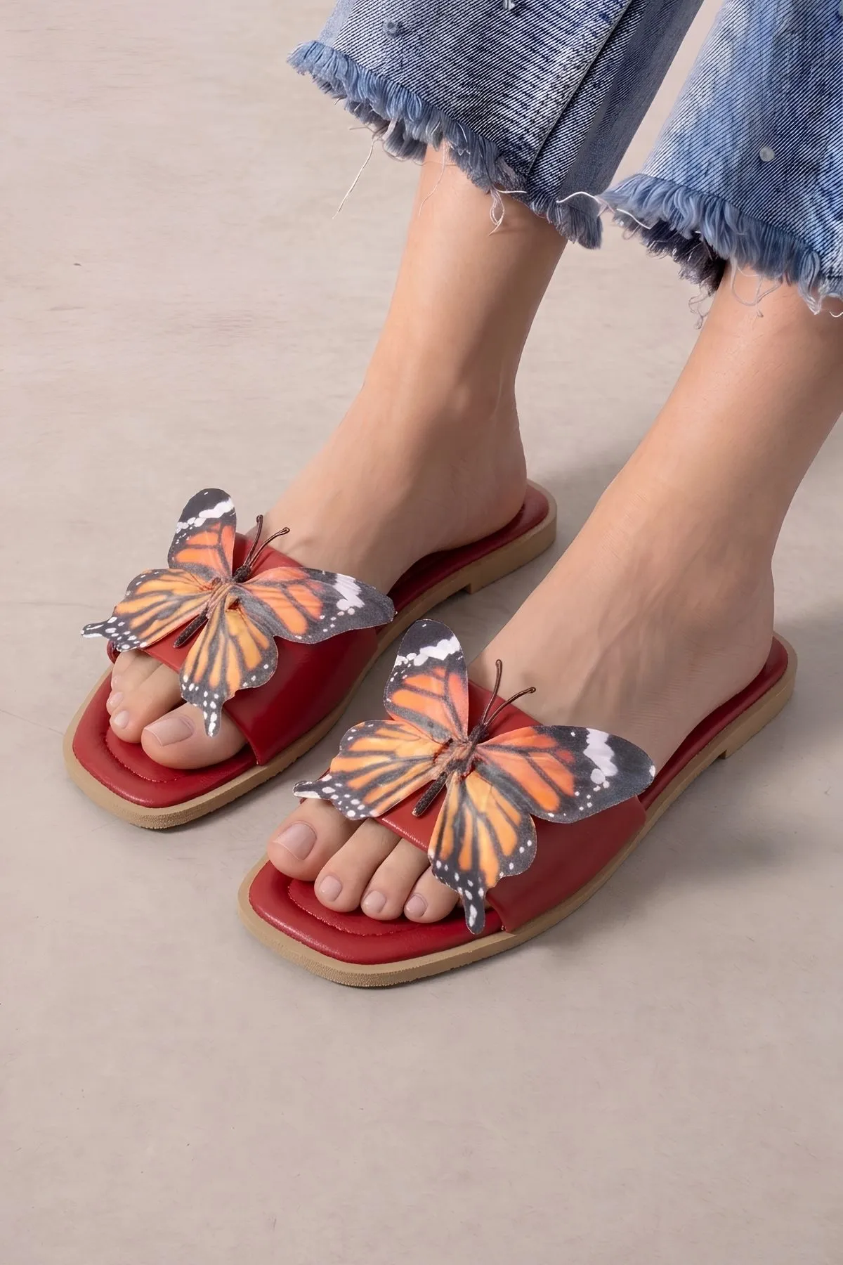 Papillon Kırmızı Kumaş Kelebek Detaylı Terlik