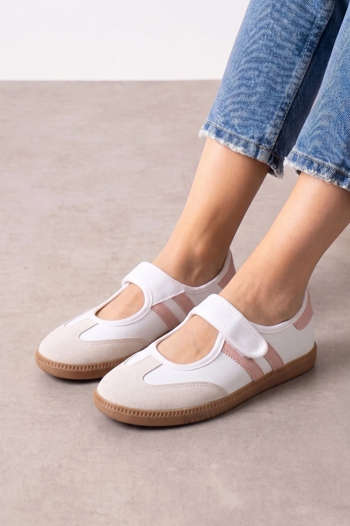 Vicenza Beyaz Pudra Şeritli Bantlı Spor Sneaker Ayakkabı