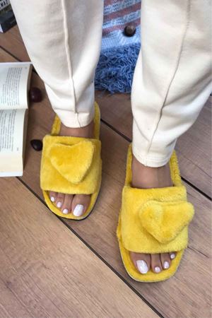 Amore Sarı Kalp Detaylı Ev Terliği 