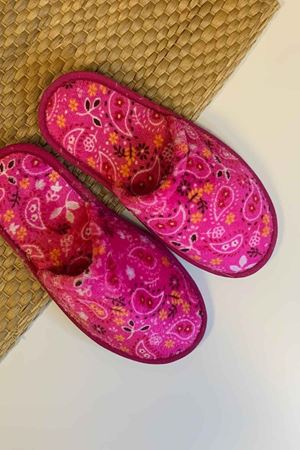 First Fuşya Etnik Desenli Ev Terliği 