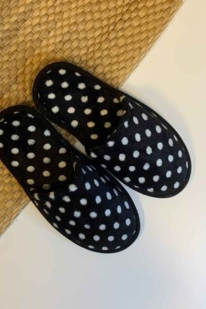 First Siyah Puantiyeli Ev Terliği  