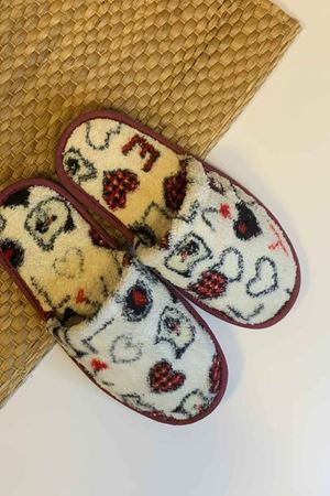 First Beyaz Love Desenli Ev Terliği  