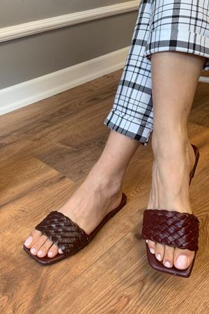 Zofin Bordo İnce Örgülü  Terlik   