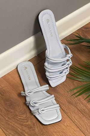 Lacey Bebe Mavisi İnce Kemerli Düğümlü  Terlik 