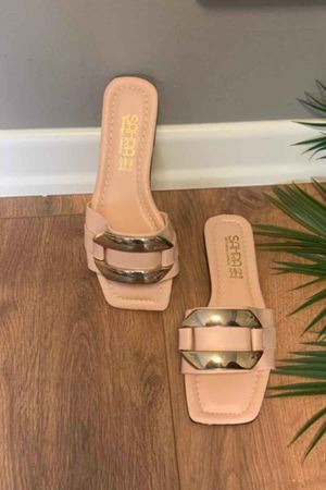 Madge  Pudra Kalın Tokalı  Terlik 